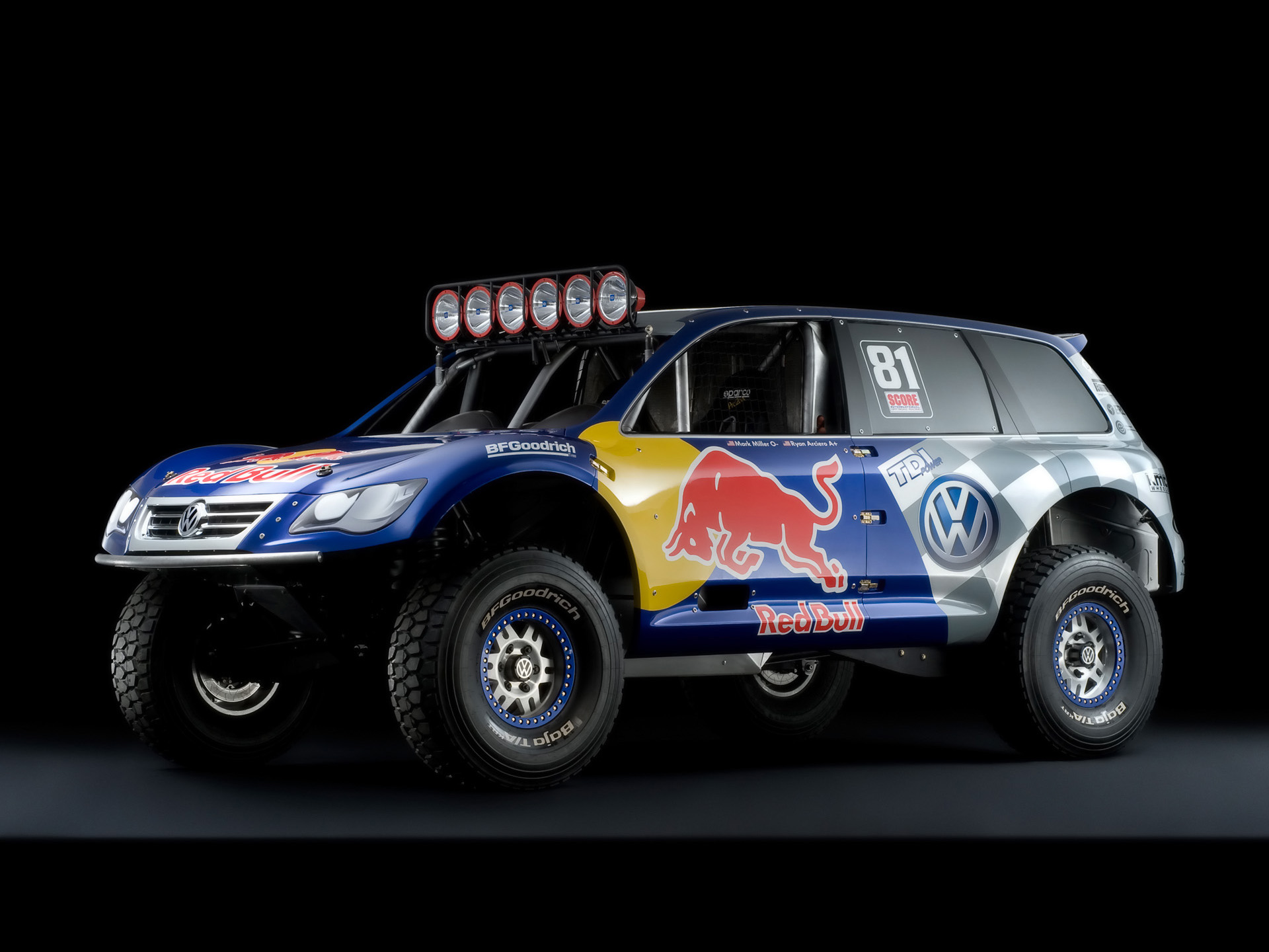 Volkswagen Red Bull Baja Race Touareg Tdi Trophy Truck - Volkswagen Tiguan Rally Car , HD Wallpaper & Backgrounds