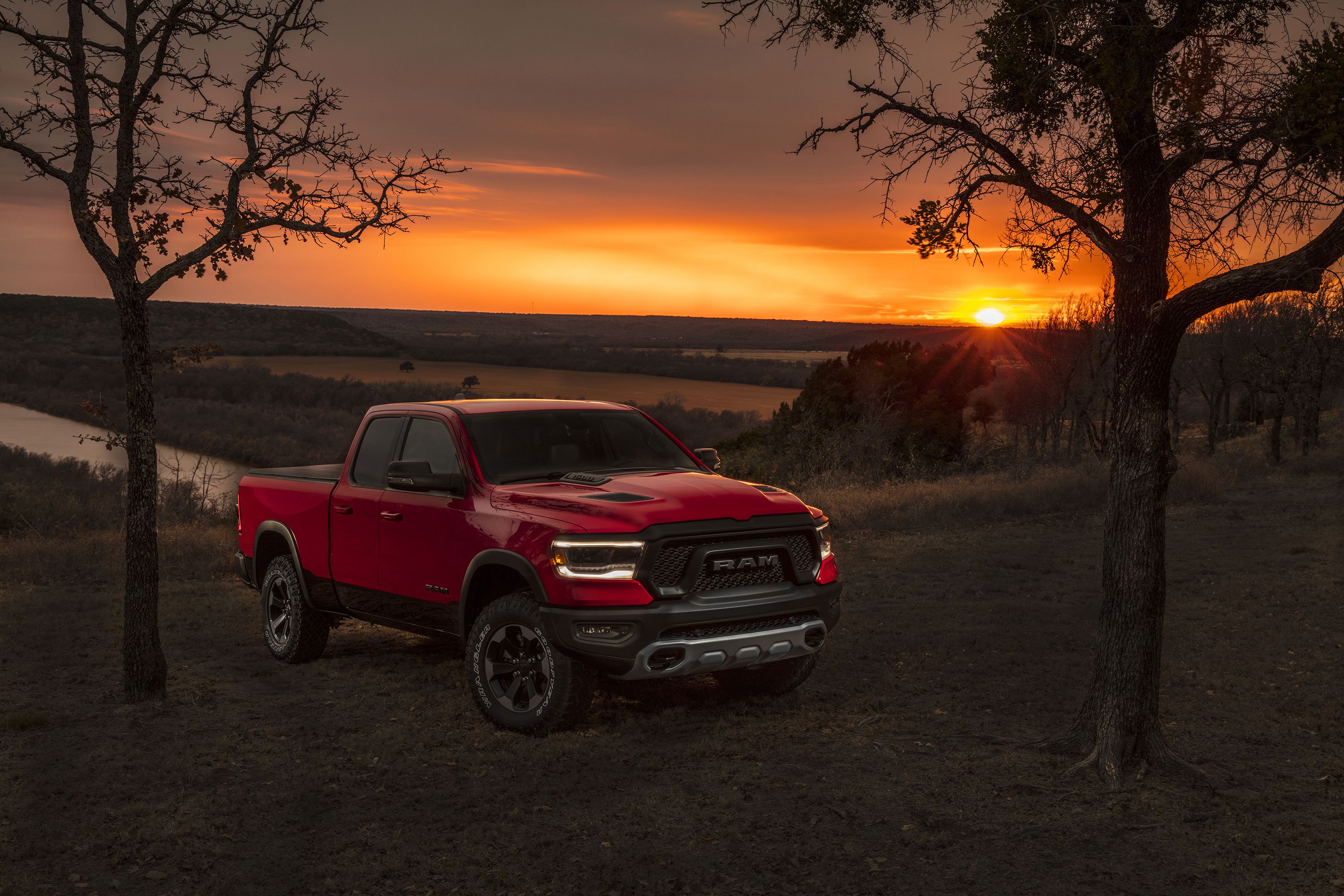 Wallpaper Of The Day - 2019 Ram 1500 , HD Wallpaper & Backgrounds