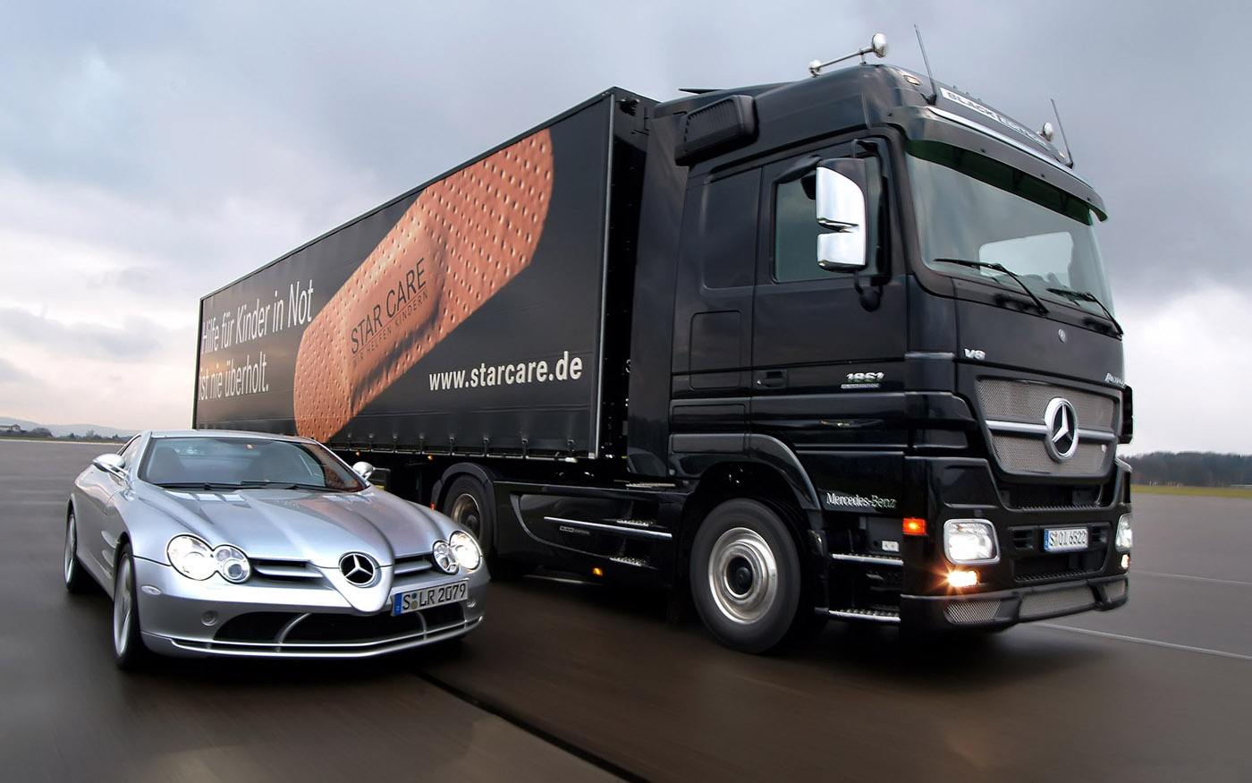 Mercedes Car And Truck , HD Wallpaper & Backgrounds
