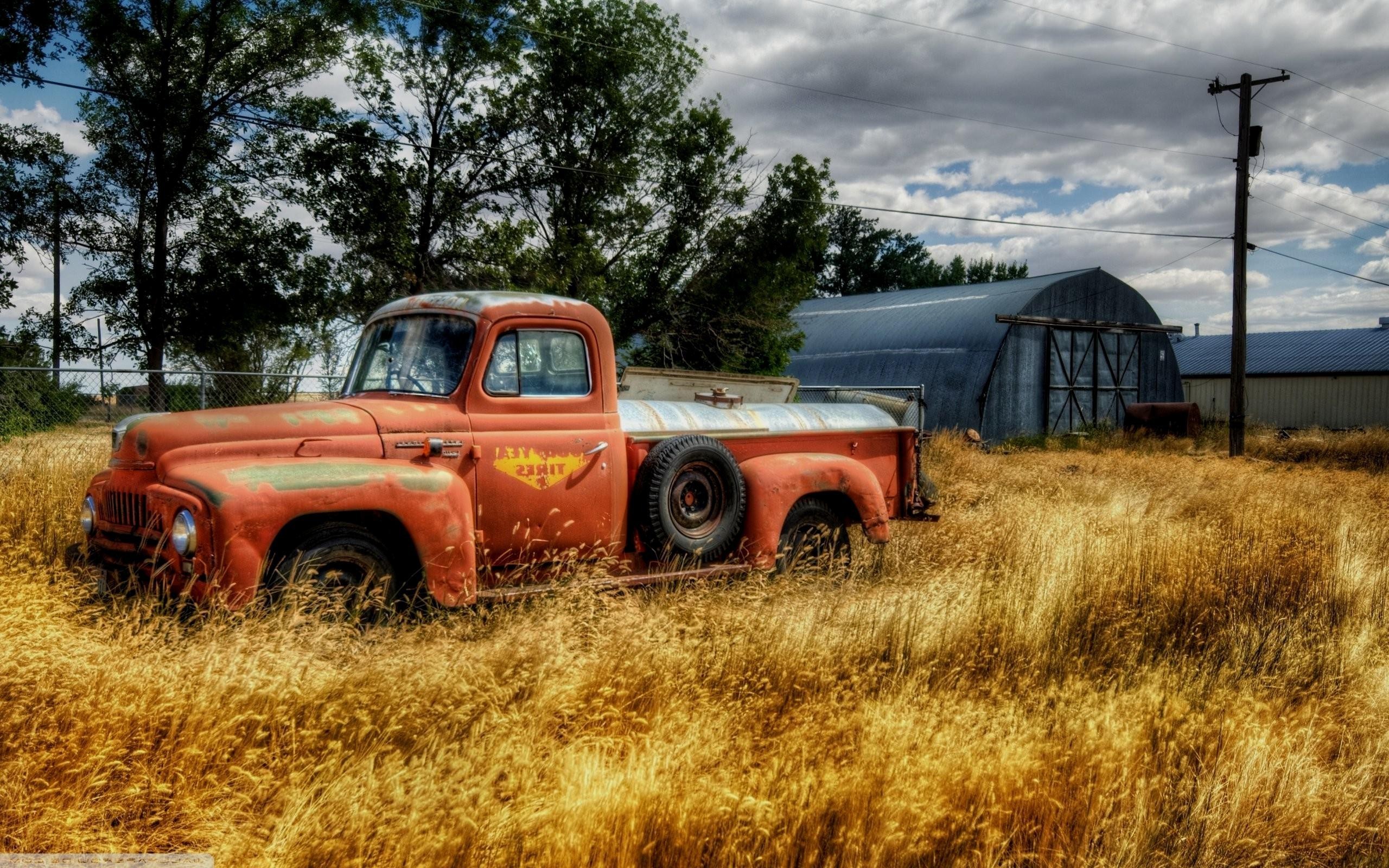 Vintage Truck Wallpaper Hd Pics Old Trucks Of Mobile - Old Rusty Chevy Trucks , HD Wallpaper & Backgrounds