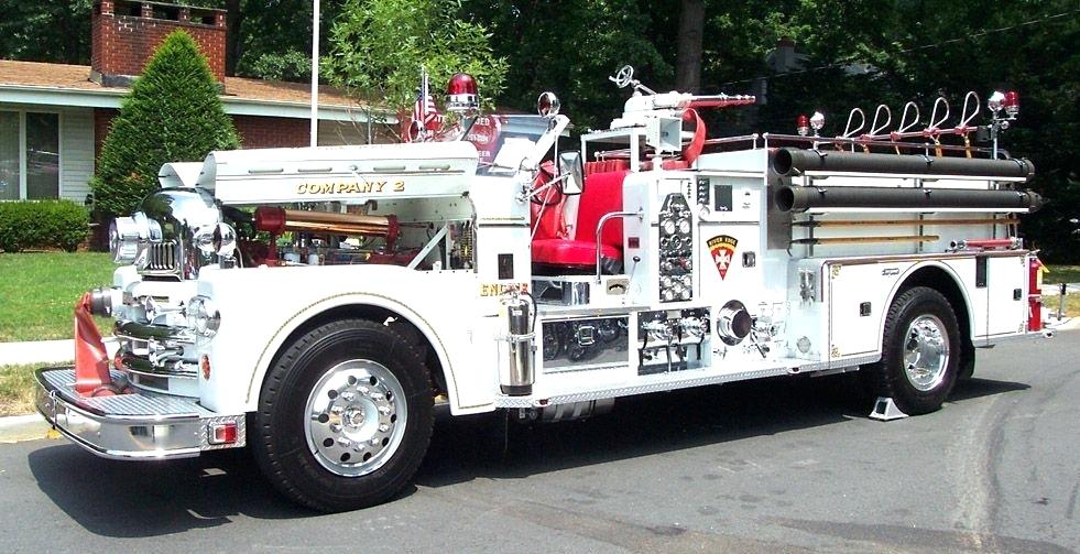 Fire Truck Wallpaper Top Fire Trucks Wallpapers - Seagrave Fire Trucks , HD Wallpaper & Backgrounds