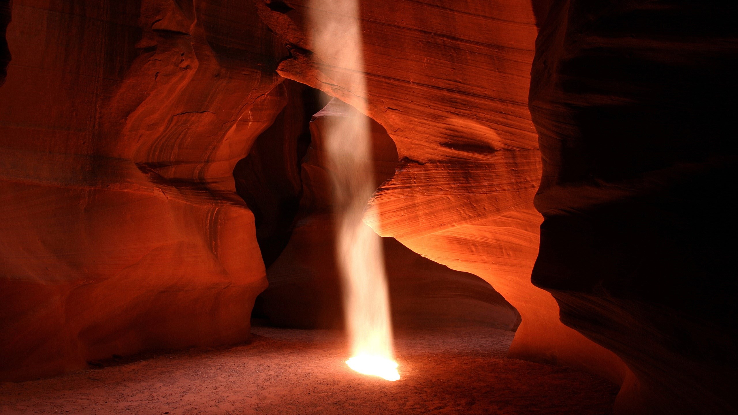 Desktop Backgrounds Antelope Canyon Backround Antelope - Light Ray In Cave , HD Wallpaper & Backgrounds