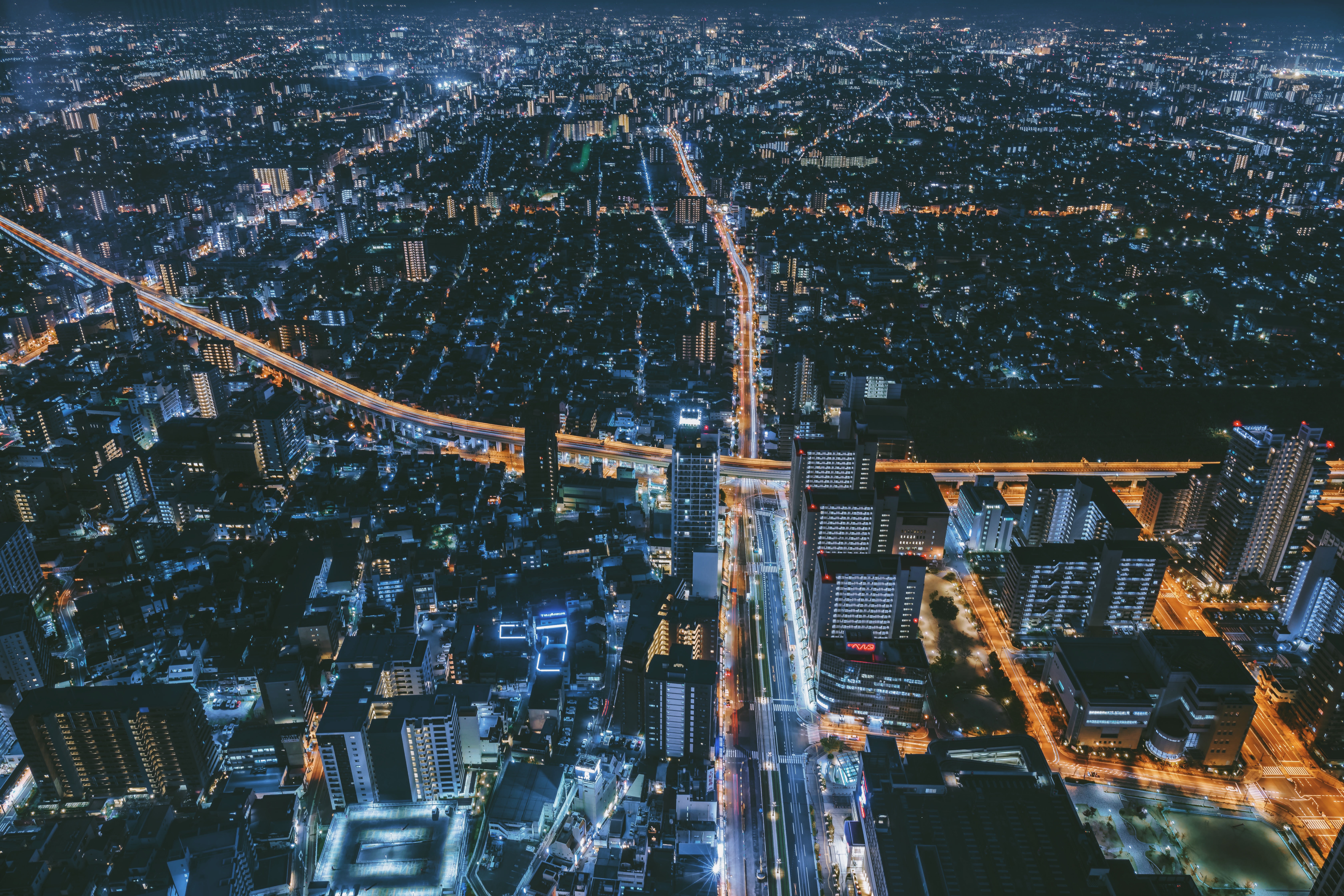 Night City Top View Osaka Japan - Night Iphone Japan City Wallpaper Hd , HD Wallpaper & Backgrounds