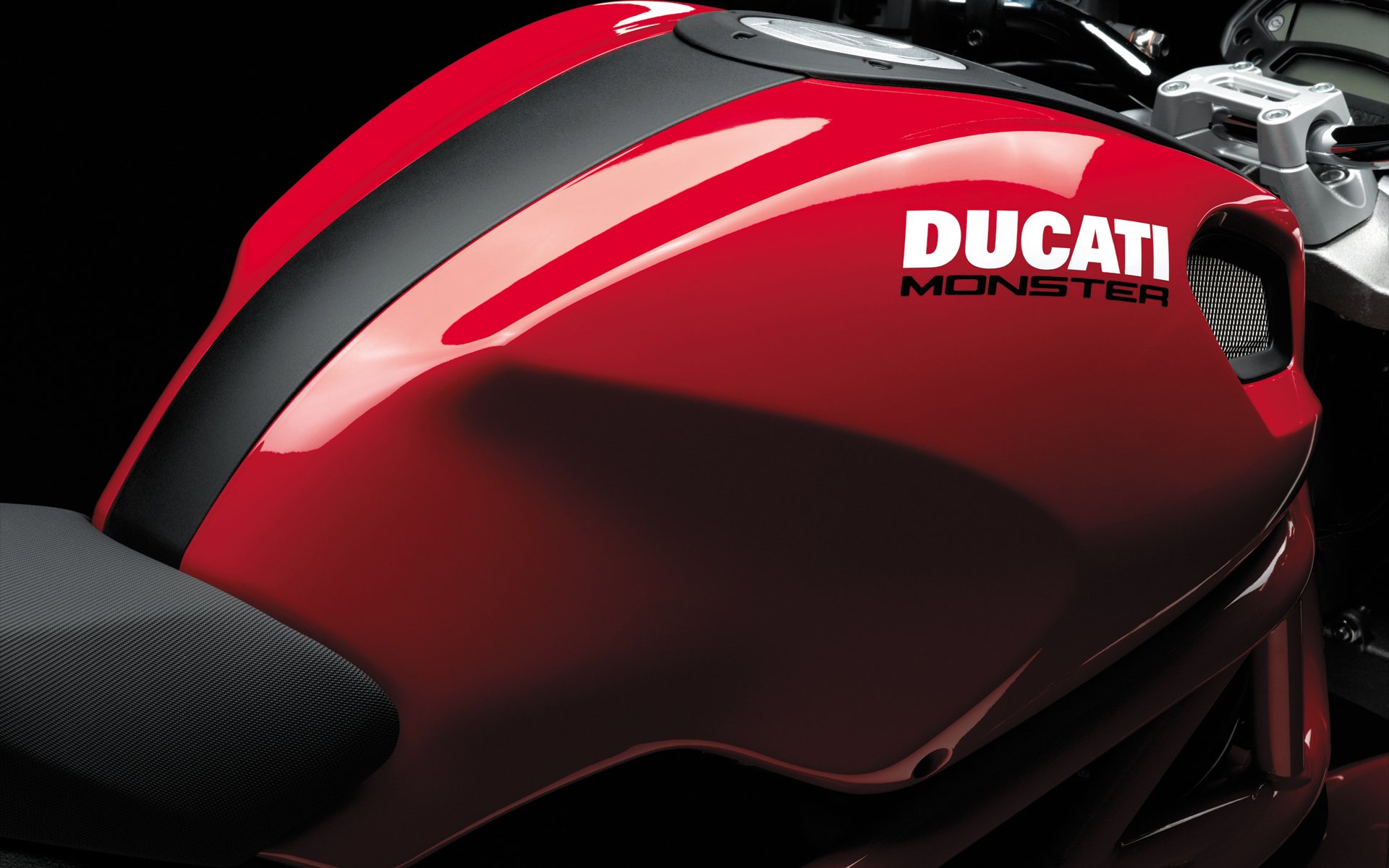 Hd Wallpaper - Ducati Monster 696 Fuel Tank , HD Wallpaper & Backgrounds
