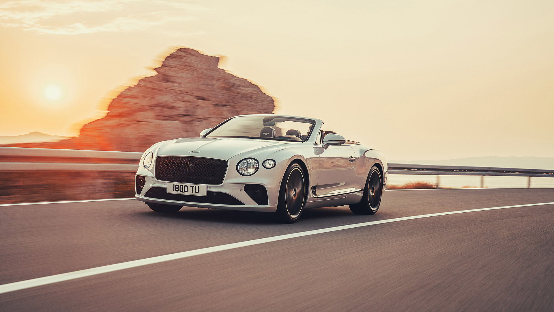 2019 Bentley Continental Gt Convertible Picture - 2020 Bentley Continental Gt Convertible , HD Wallpaper & Backgrounds
