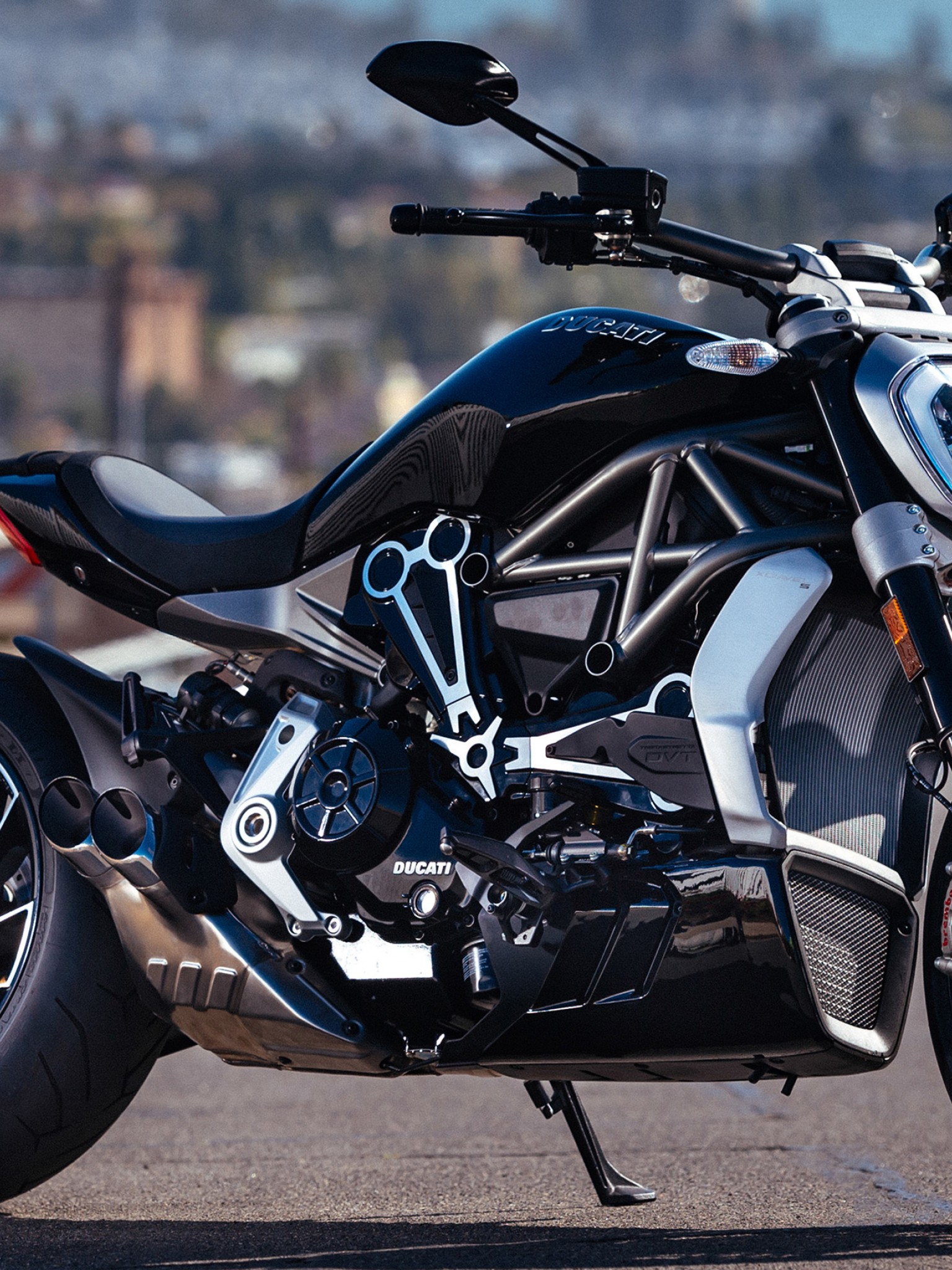 Right Click To Save Or Set As Desktop Background - 2017 Ducati Diavel X , HD Wallpaper & Backgrounds