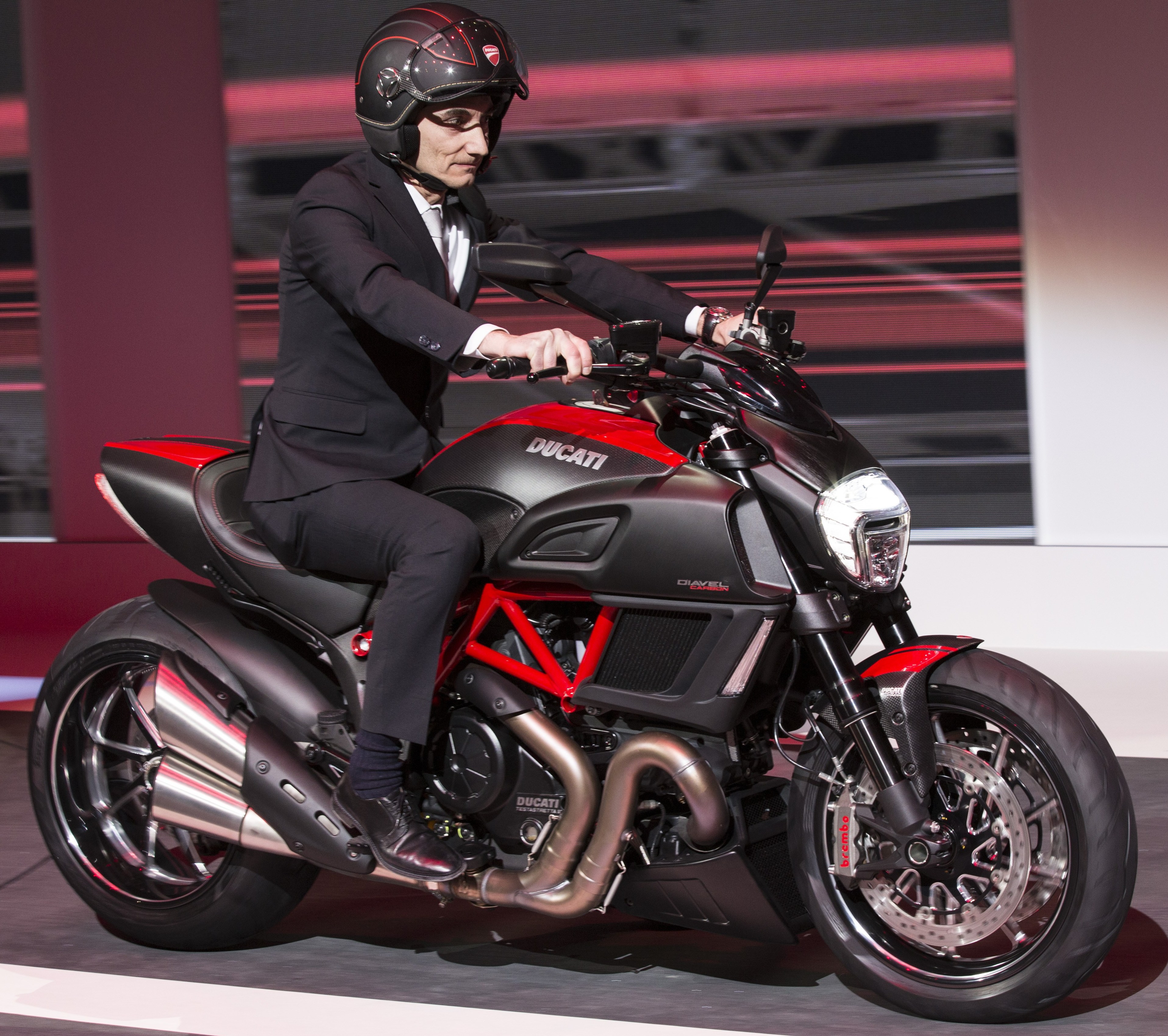 Ducati Diavel РѕР±РѕРё