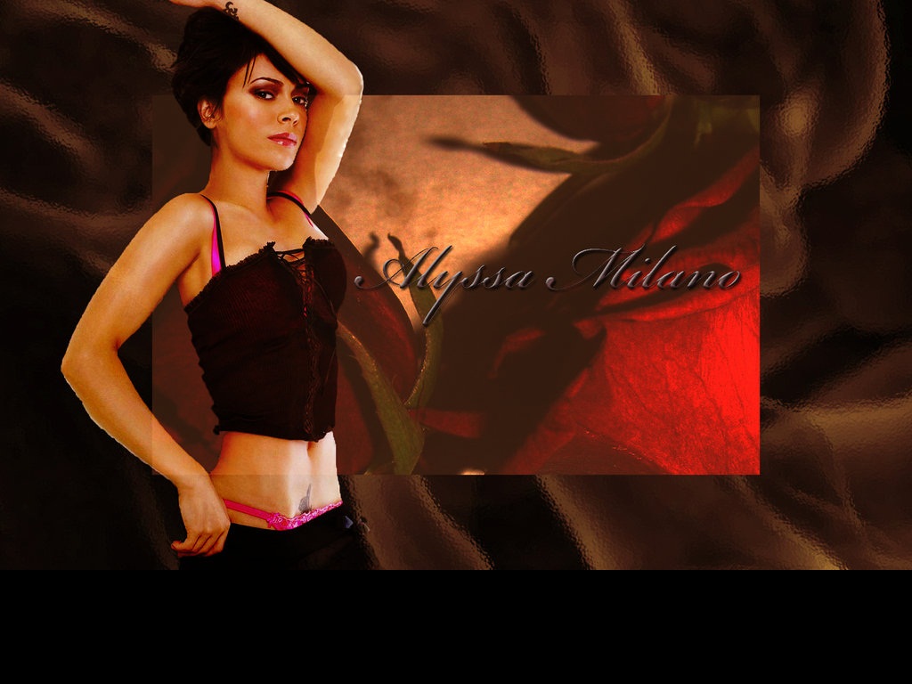 Alyssa Milano Wallpaper - Alyssa Milano's Screensaver , HD Wallpaper & Backgrounds