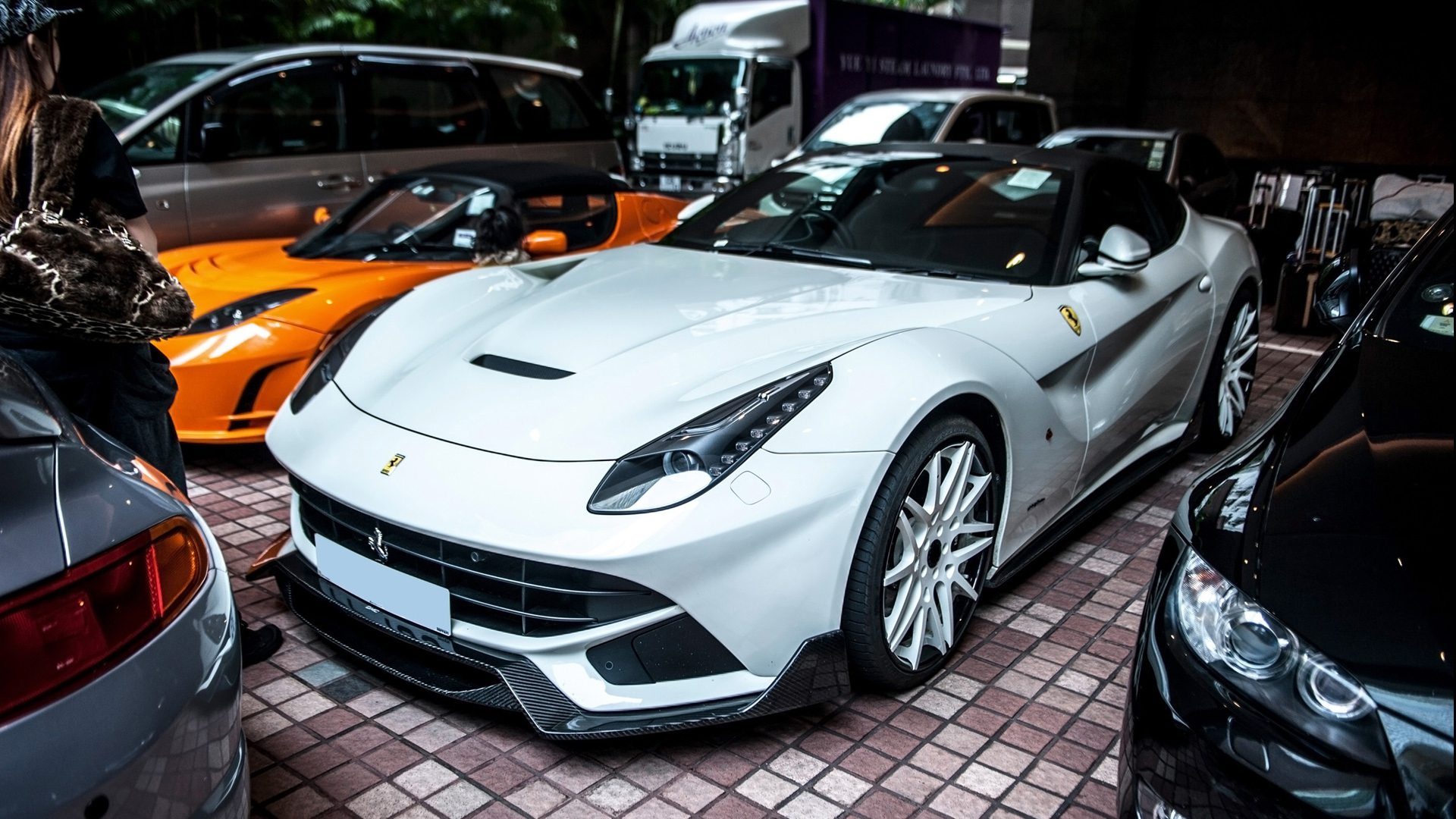 Exotic Car Tuner Dmc Released A Couple Of New Pictures - Ferrari F12 Berlinetta Kit , HD Wallpaper & Backgrounds