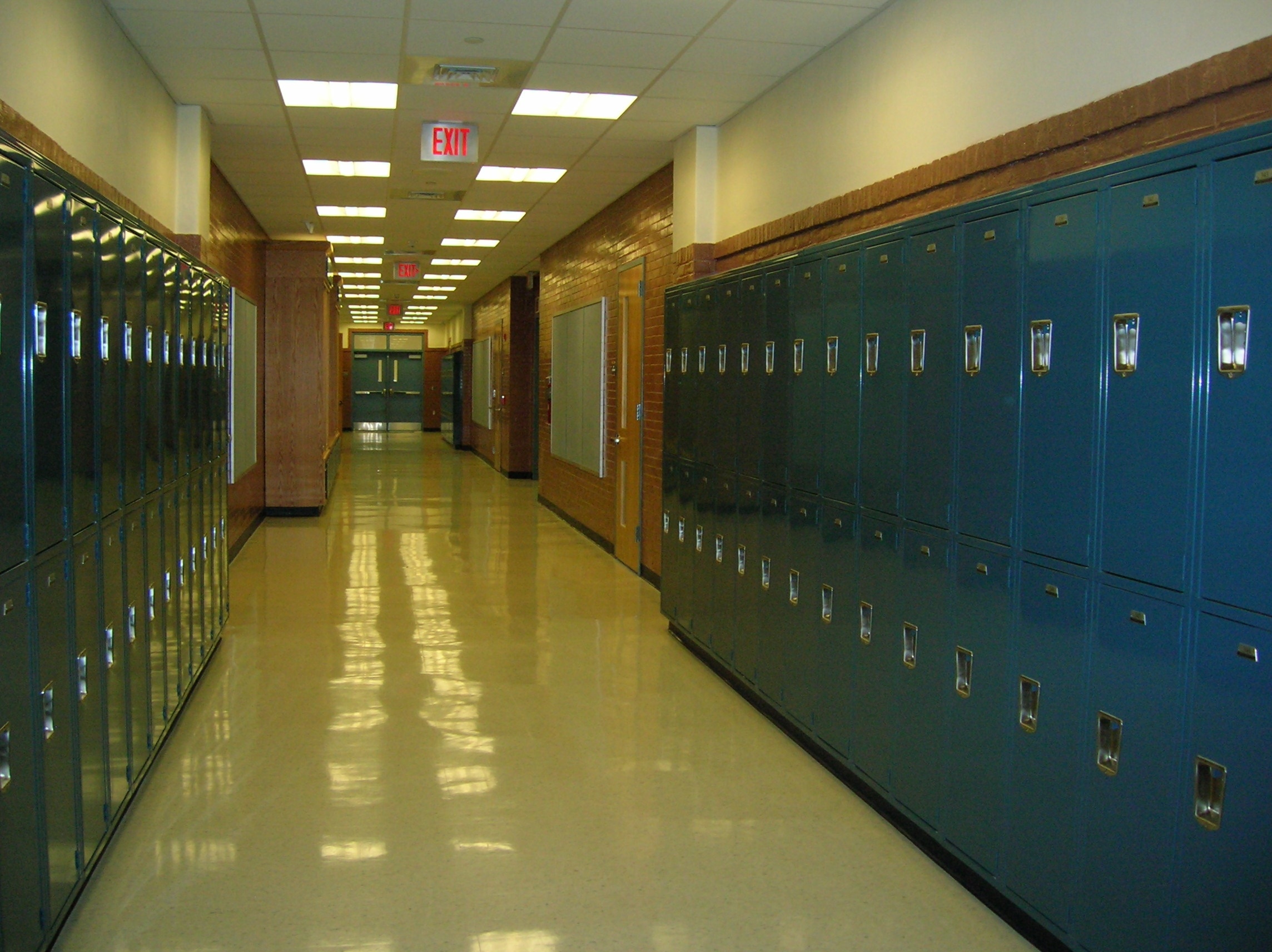 Blue Metal Locker Inside School Preview - Irvington High School Lockers , HD Wallpaper & Backgrounds