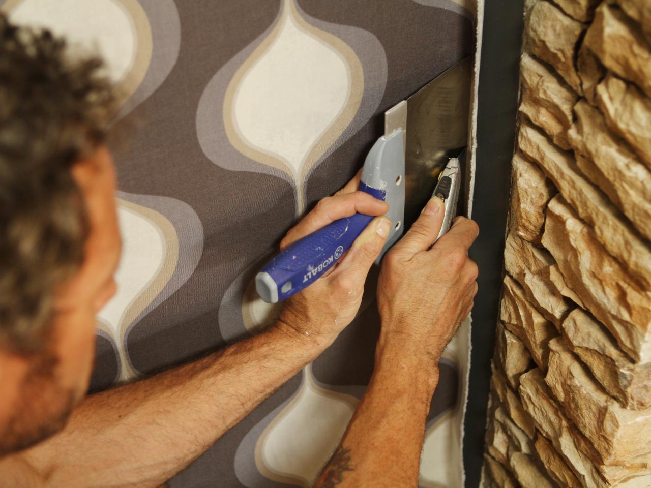 Cut Excess Fabric With Utility Knife - Wall Fabric Installation , HD Wallpaper & Backgrounds