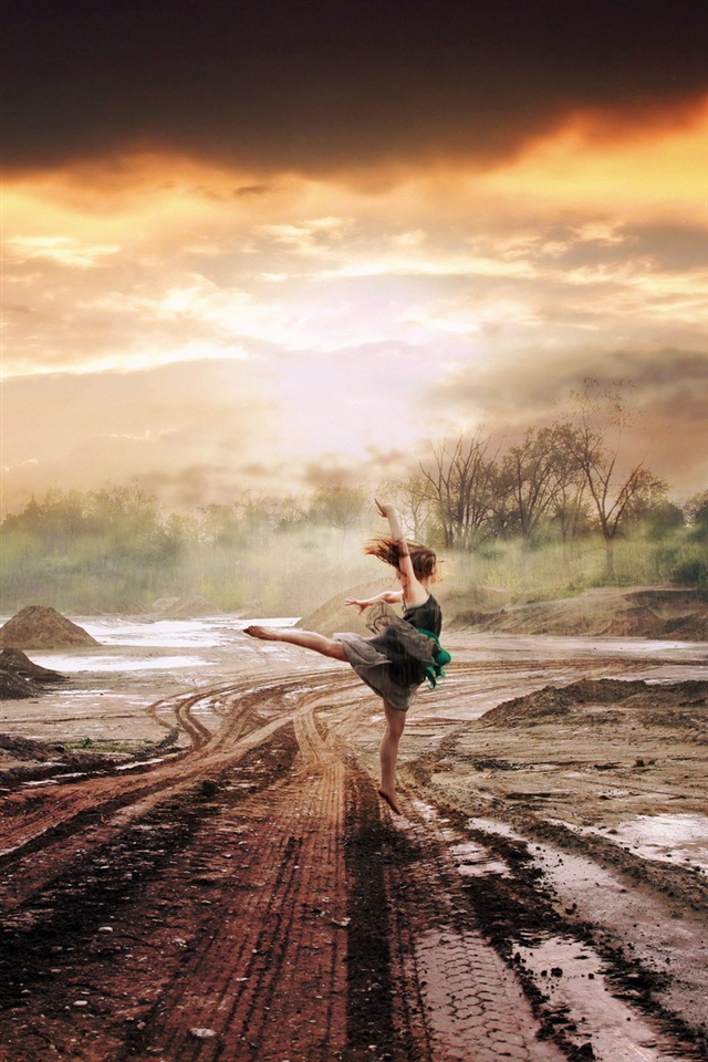 4 - Girl Dancing In Rain , HD Wallpaper & Backgrounds