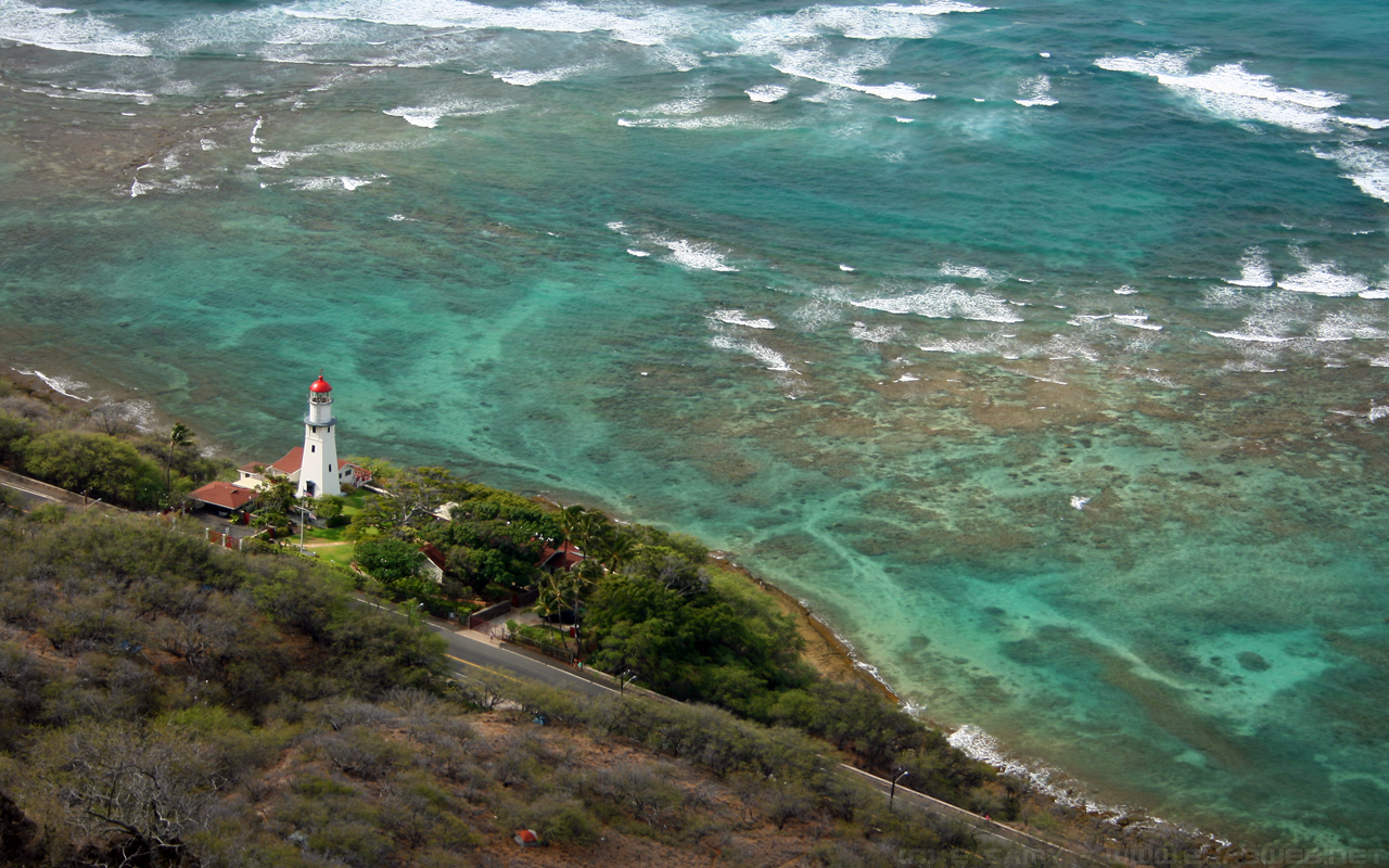 Lighthouse In Oahu Hawaii Coastline Wallpaper - Sea , HD Wallpaper & Backgrounds