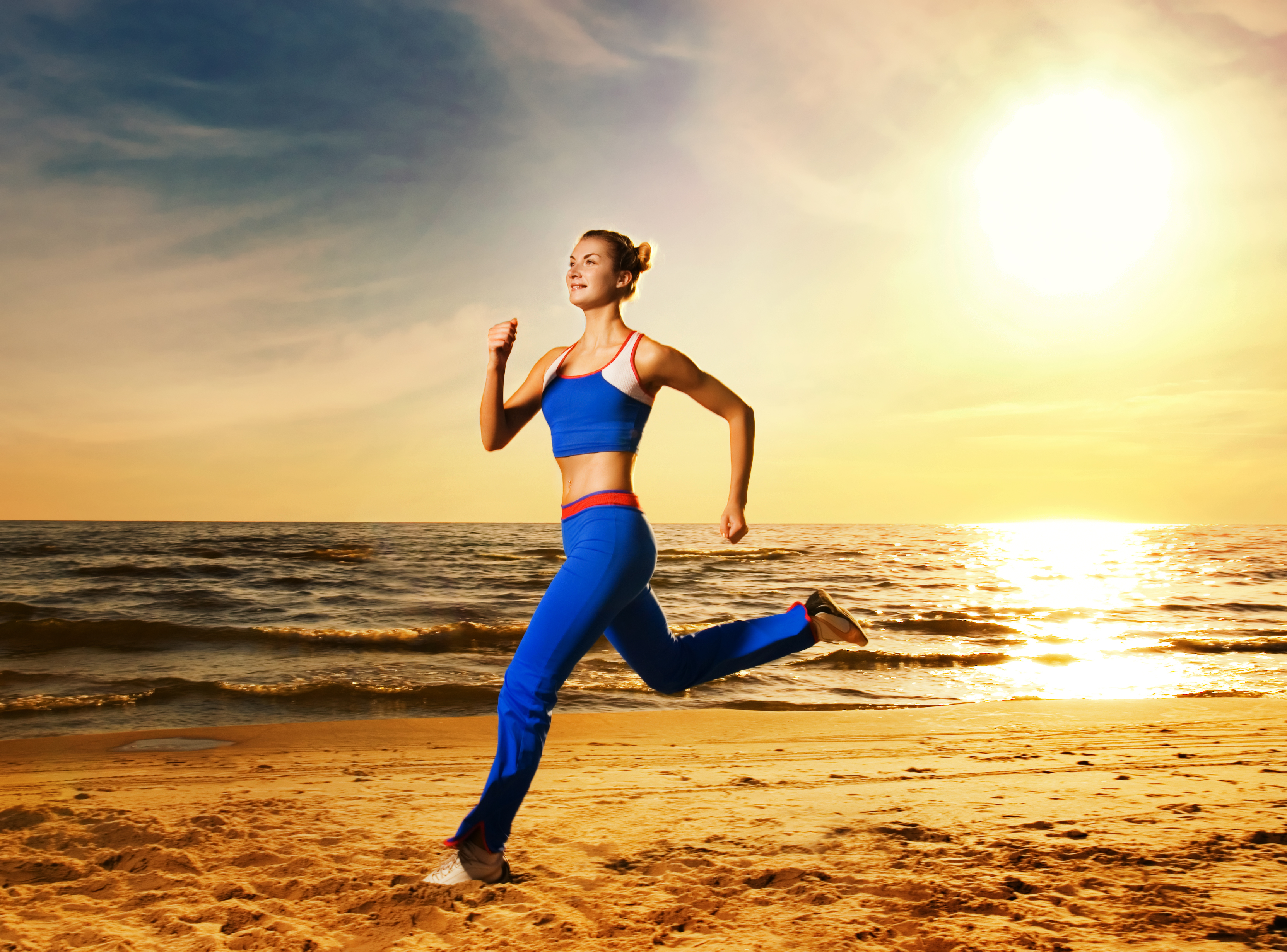 Running On The Beach Desktop Wallpaper Hd - Woman Running On Beach , HD Wallpaper & Backgrounds