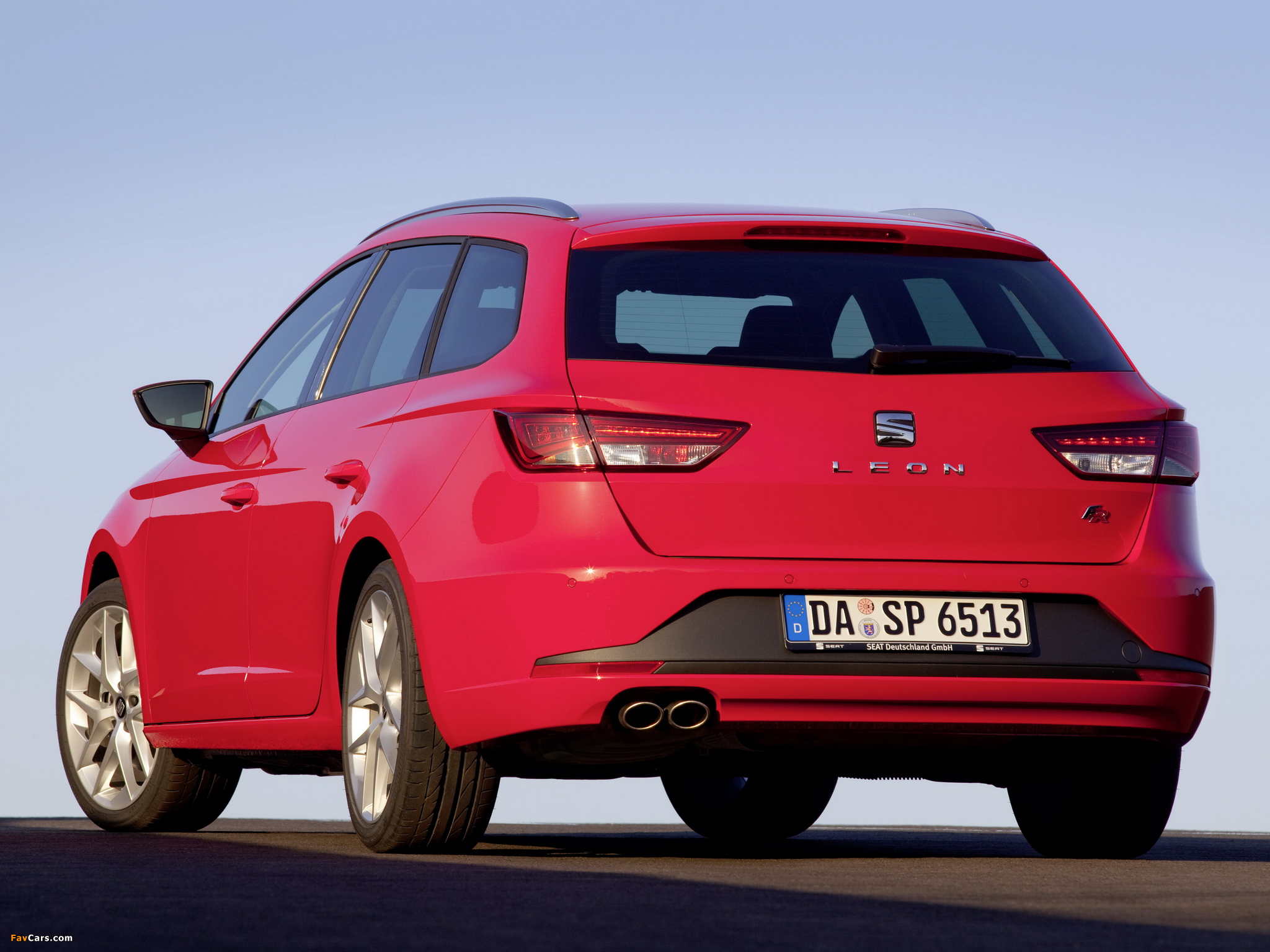 Seat Leon St Fr 2013 Wallpapers - Hot Hatch , HD Wallpaper & Backgrounds
