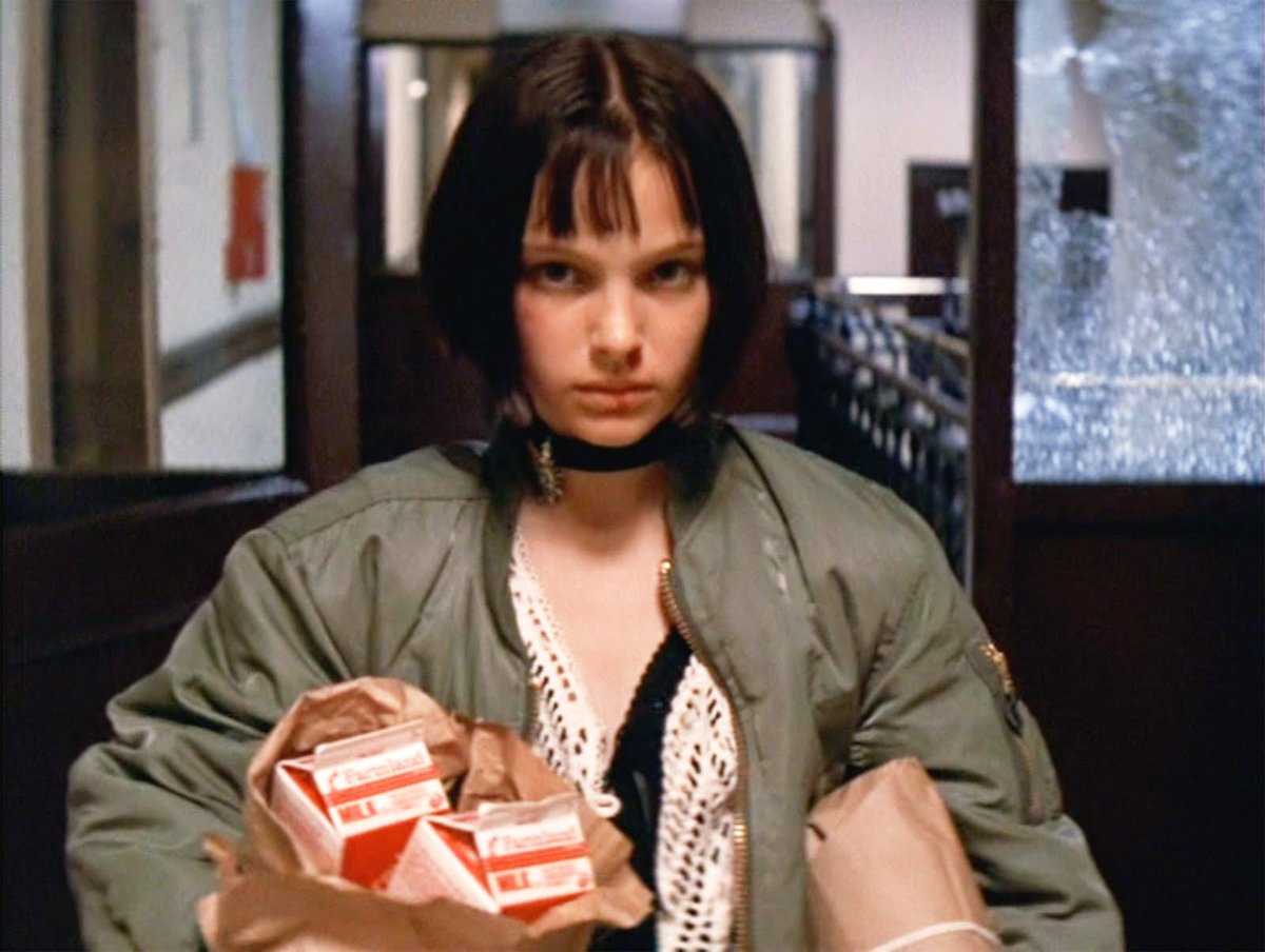 Mathilda Wallpaper - Natalie Portman Young Gif , HD Wallpaper & Backgrounds