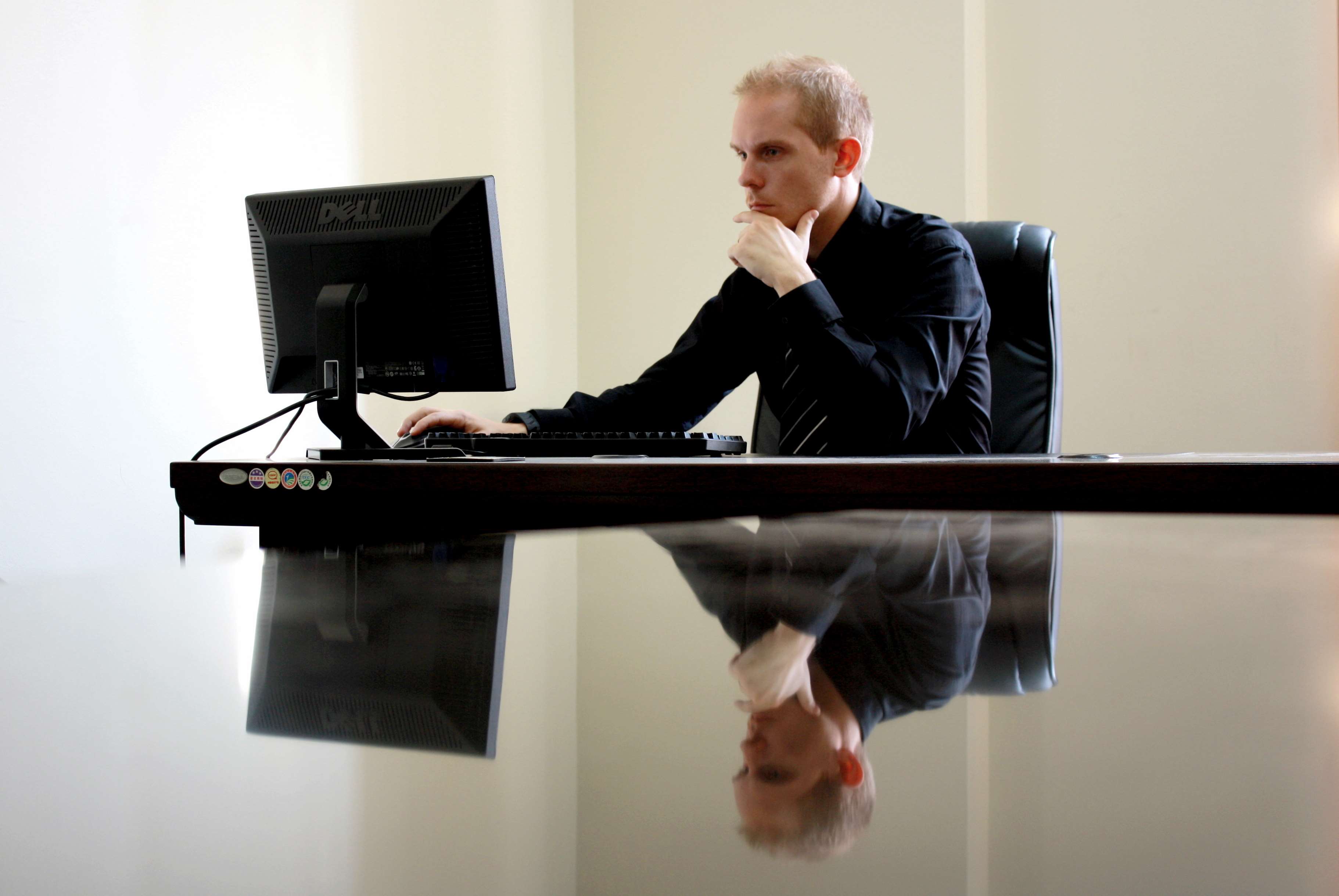 Business, Businessman, Chair, Company, Computer, Corporate, - Man Computer Desk , HD Wallpaper & Backgrounds