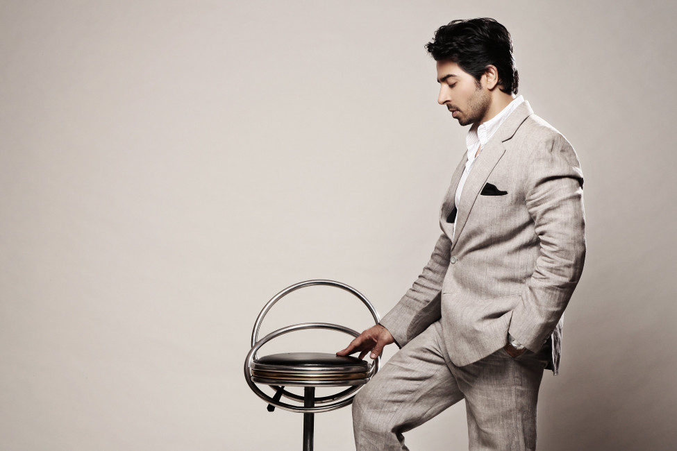 Businessman, Chair, Fashion - Photoshoot With Chair For Boys , HD Wallpaper & Backgrounds