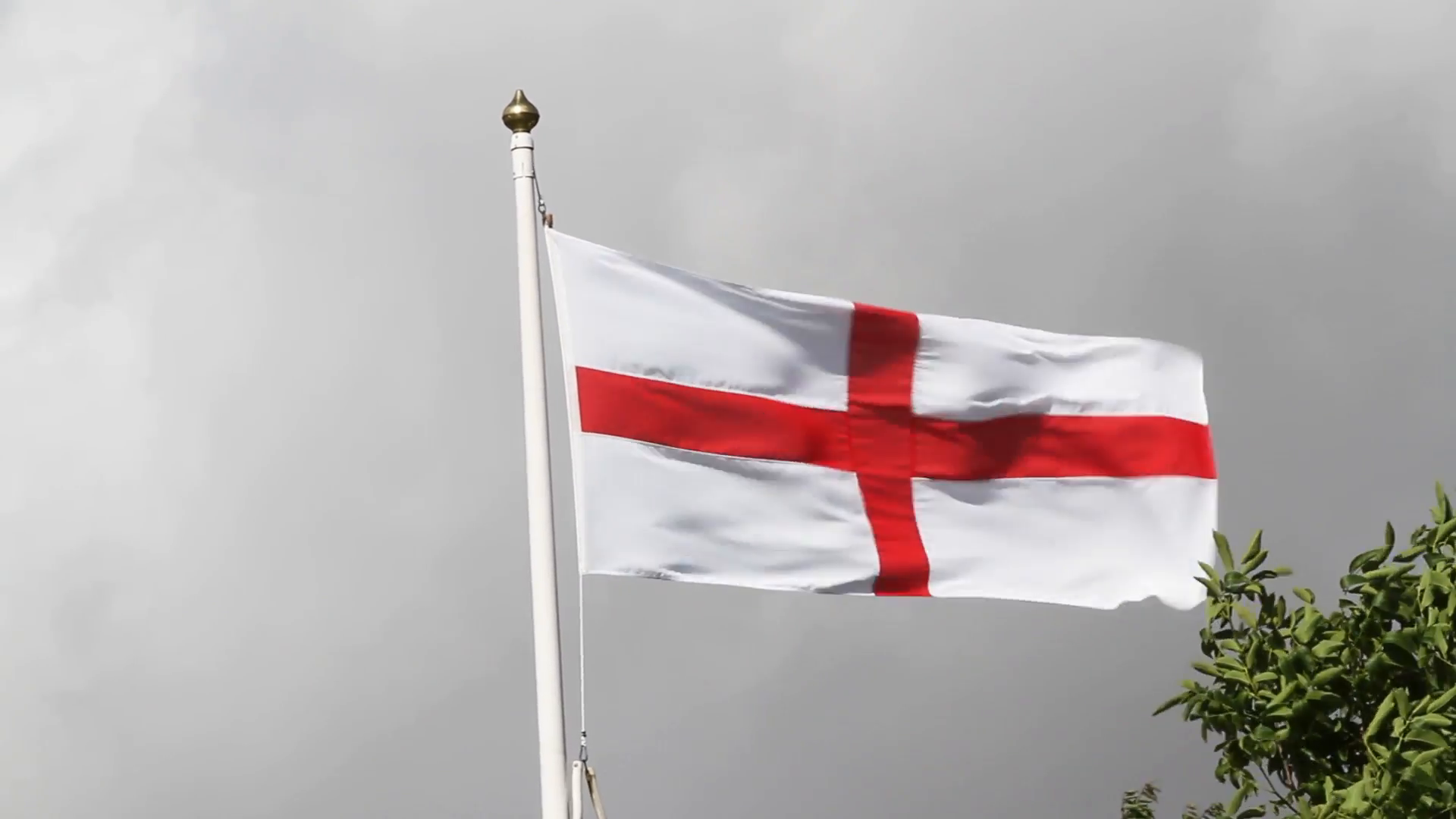 English Flag, The Cross Of St George, A Red Cross On - England Flag Blowing In The Wind , HD Wallpaper & Backgrounds