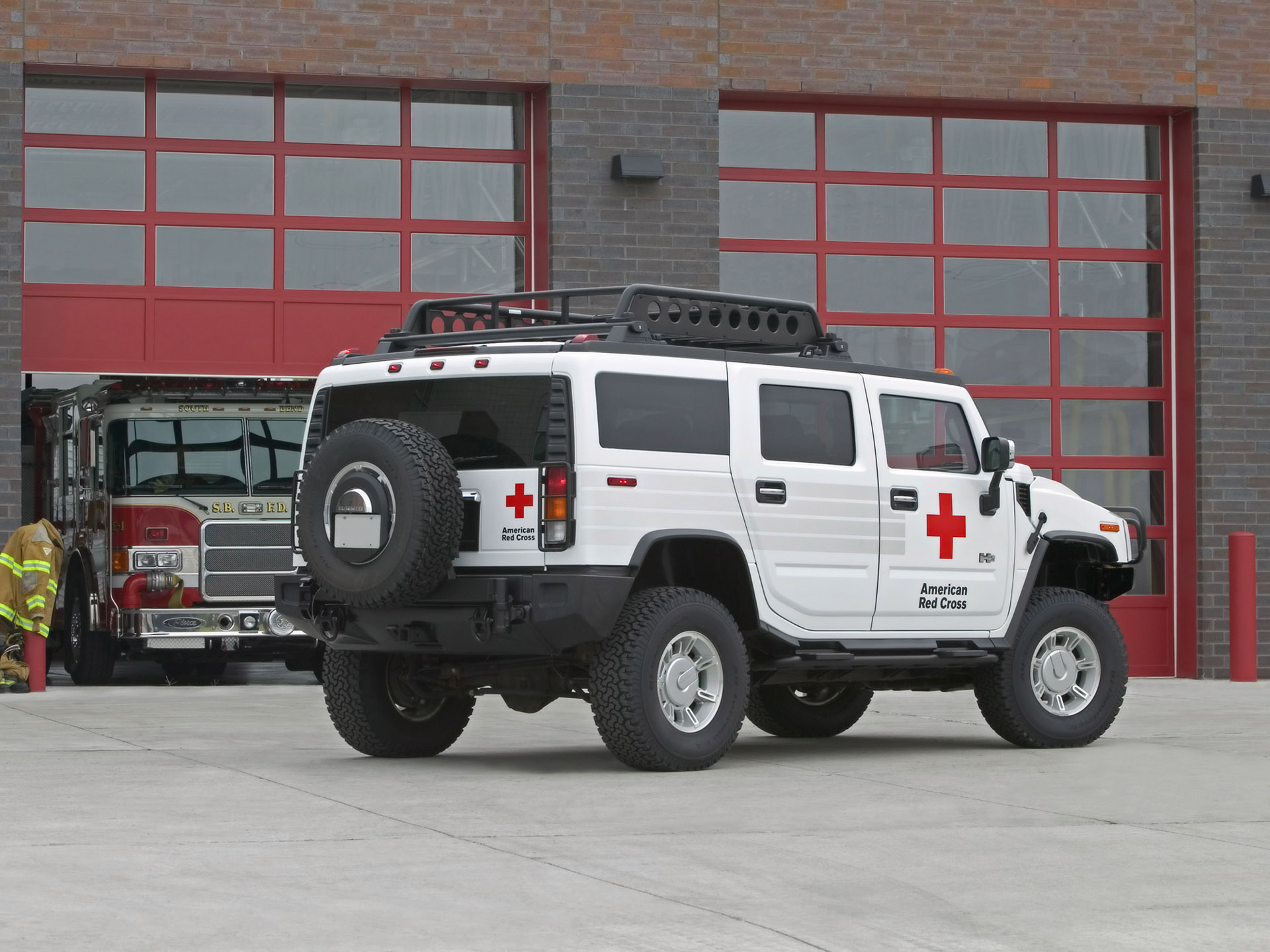 2005 Hummer H2 American Red Cross Emergency Response - American Red Cross Vehicles , HD Wallpaper & Backgrounds