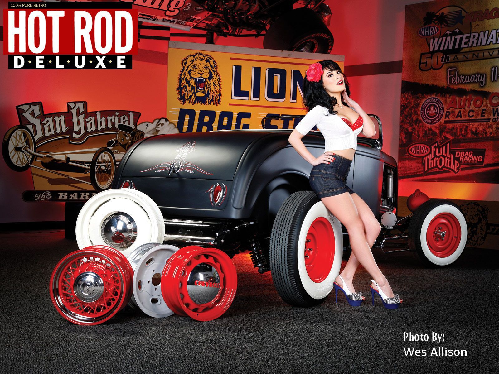 Pin Up Girl Near Retro Car Wallpapers And Images - Pin Up Wallpaper Hot Rod , HD Wallpaper & Backgrounds