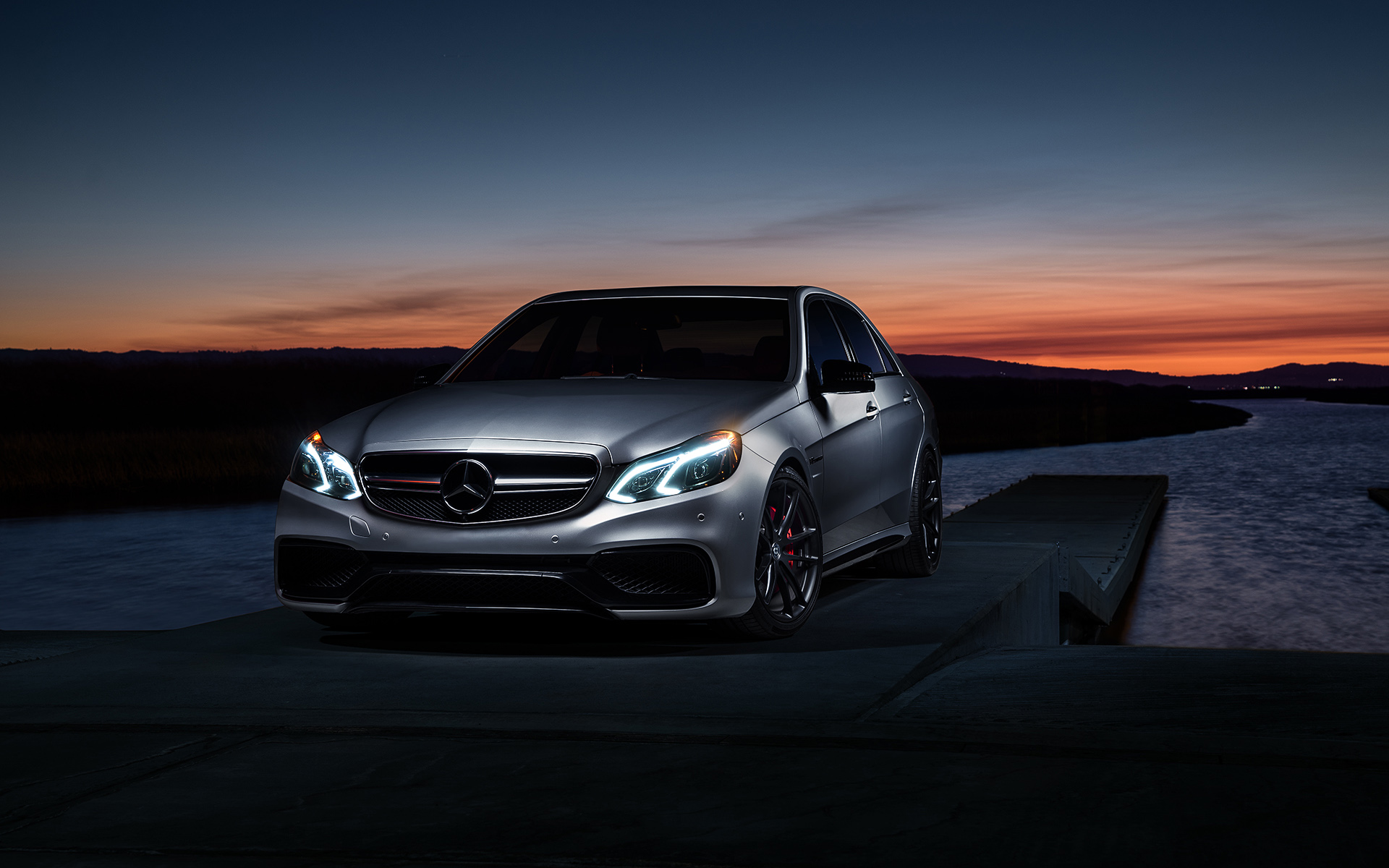 Mercedes Benz - Mercedes Benz E63 Amg , HD Wallpaper & Backgrounds