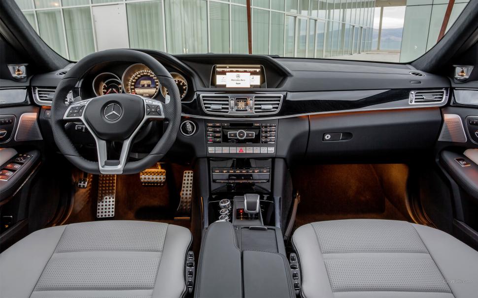 Mercedes Amg E63 Interior Hd Wallpaper - Mercedes E63 Amg 2014 , HD Wallpaper & Backgrounds