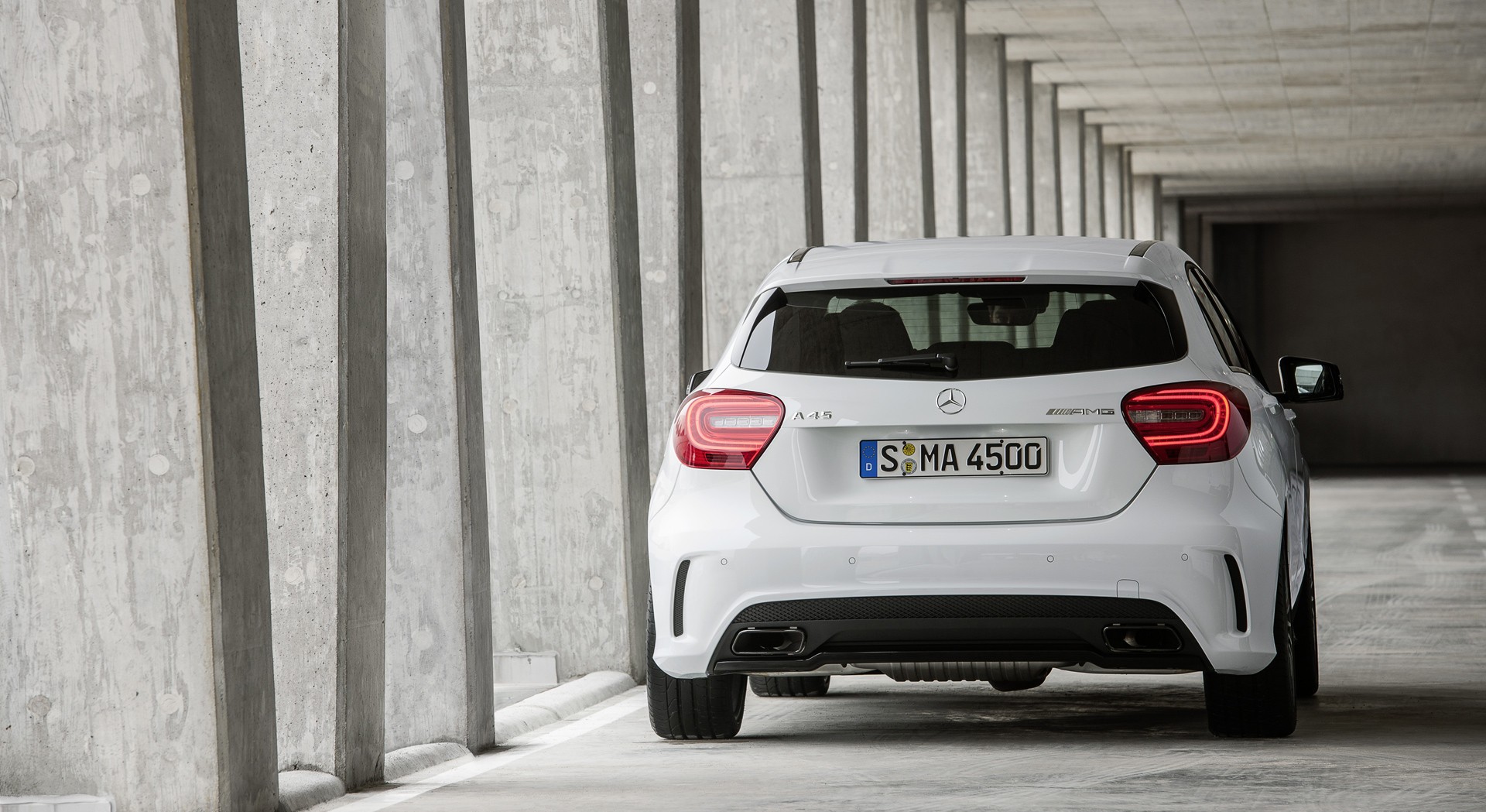 Mercedes A Class A45 Amg Rear - Pare Choc Arriere Mercedes Classe , HD Wallpaper & Backgrounds