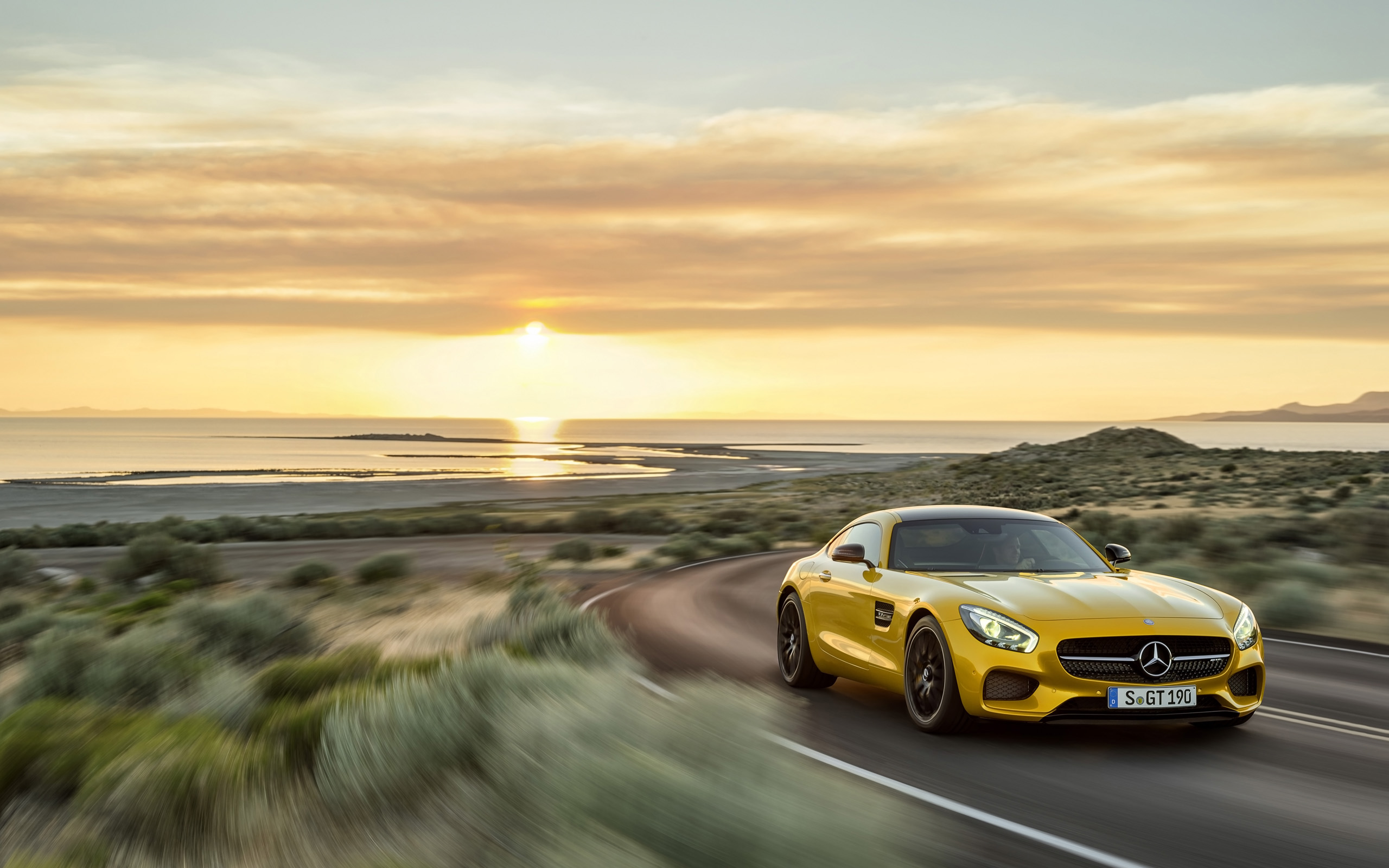 Mercedes Benz Cls Class, Yellow, Sports Car, Sportscar, - Amg Gt Desktop , HD Wallpaper & Backgrounds