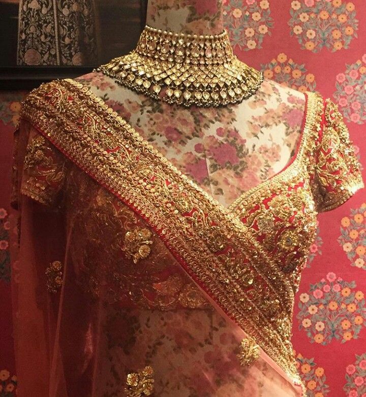 Beautiful Work On Sabyasachi Lehenga Blouse - Latest Bridal Jewellery Designs 2019 , HD Wallpaper & Backgrounds