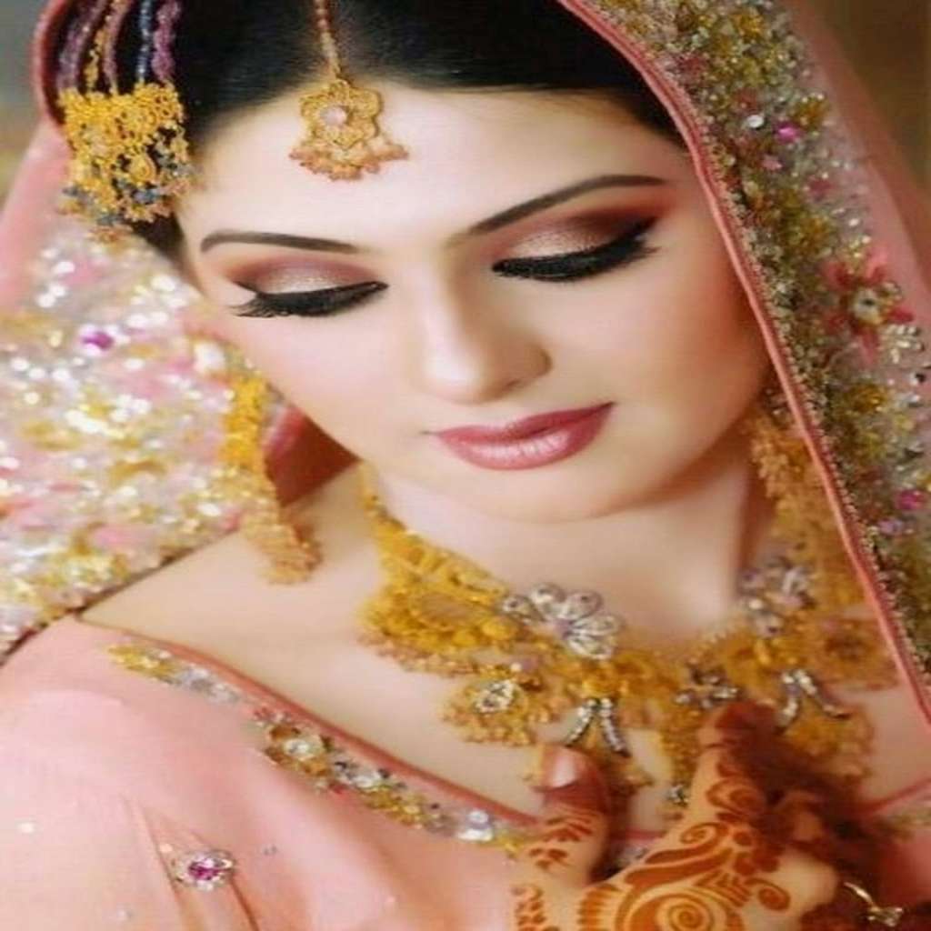 Dulhan Wallpaper Dress - Beautiful Bridal Eyes Makeup , HD Wallpaper & Backgrounds
