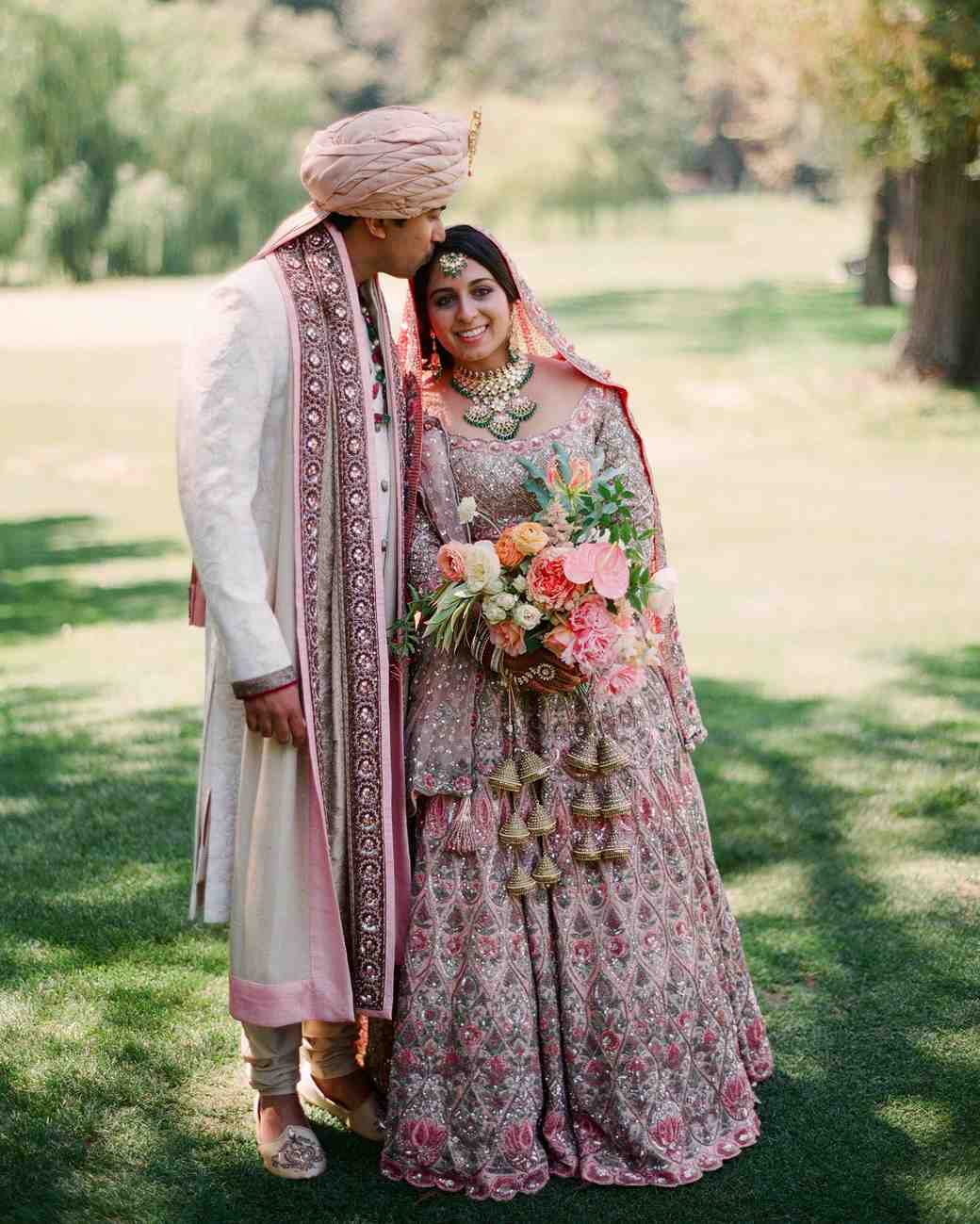 Indian Wedding Couple Dress , HD Wallpaper & Backgrounds