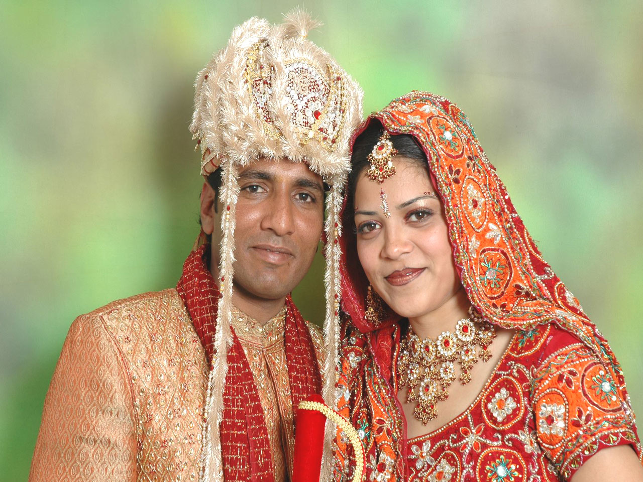 Beautiful Pakistani Couple Bride Dulha Dulhan Groom - Dulhe Dulhan , HD Wallpaper & Backgrounds