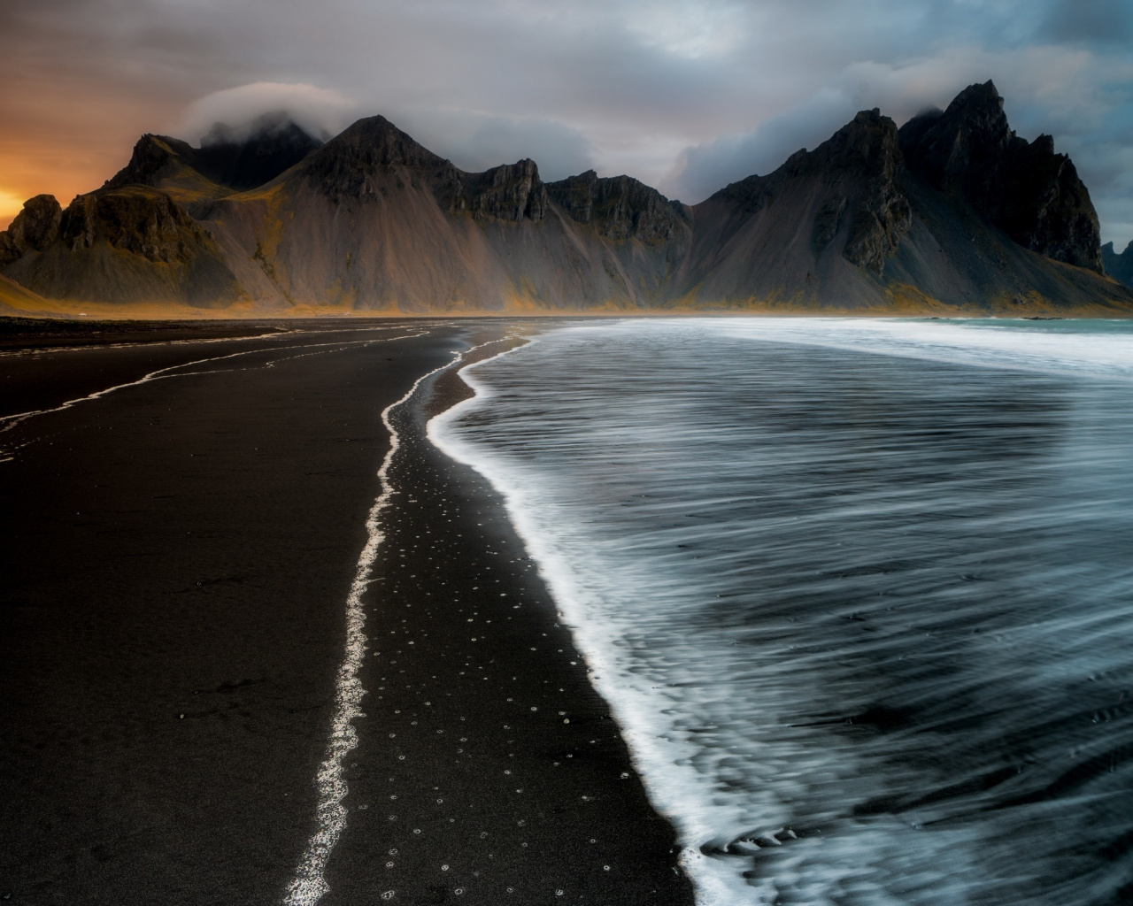 Dark, Beach, Sea Waves, Nature, Mountains, Wallpaper - Iceland Wallpaper 4k Iphone , HD Wallpaper & Backgrounds