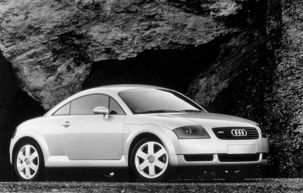 Audi Tt Wallpaper - Audi Tt 2000 White , HD Wallpaper & Backgrounds