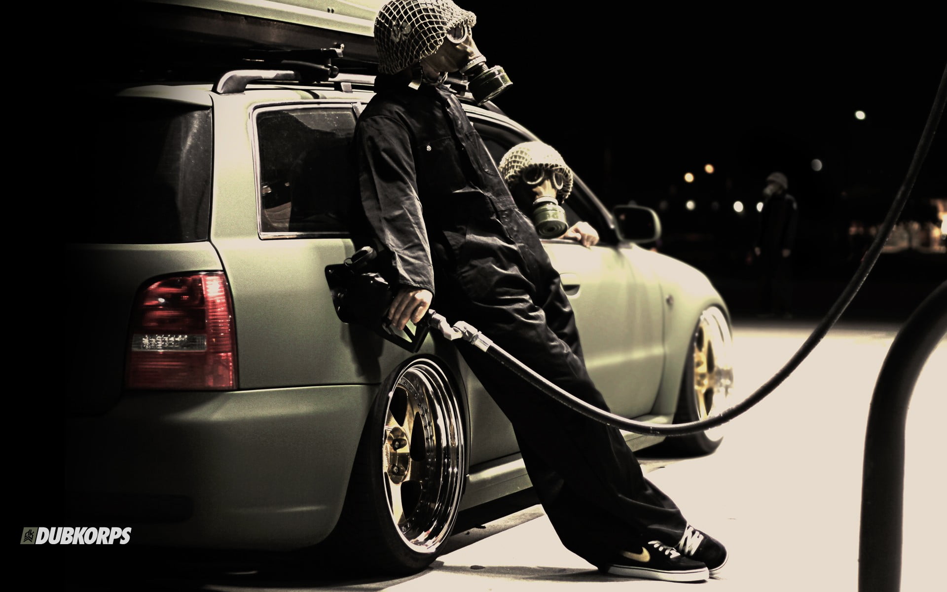 Black Gas Mask, Audi A4, Stance, Gas Masks, Humor Hd - Audi A4 Gas Mask , HD Wallpaper & Backgrounds