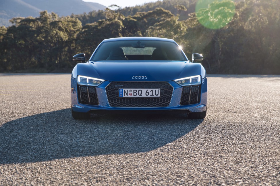 Audi R8 V10 Blue Front View - Audi R8 Wallpaper Samsung , HD Wallpaper & Backgrounds