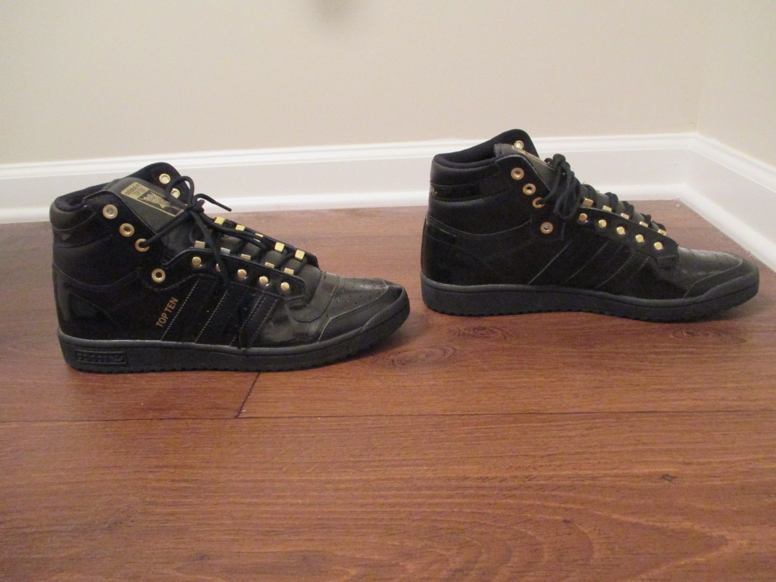 Used Size 10 Top Ten Hi Shoes Black Gold Adidas Worn - Sneakers , HD Wallpaper & Backgrounds