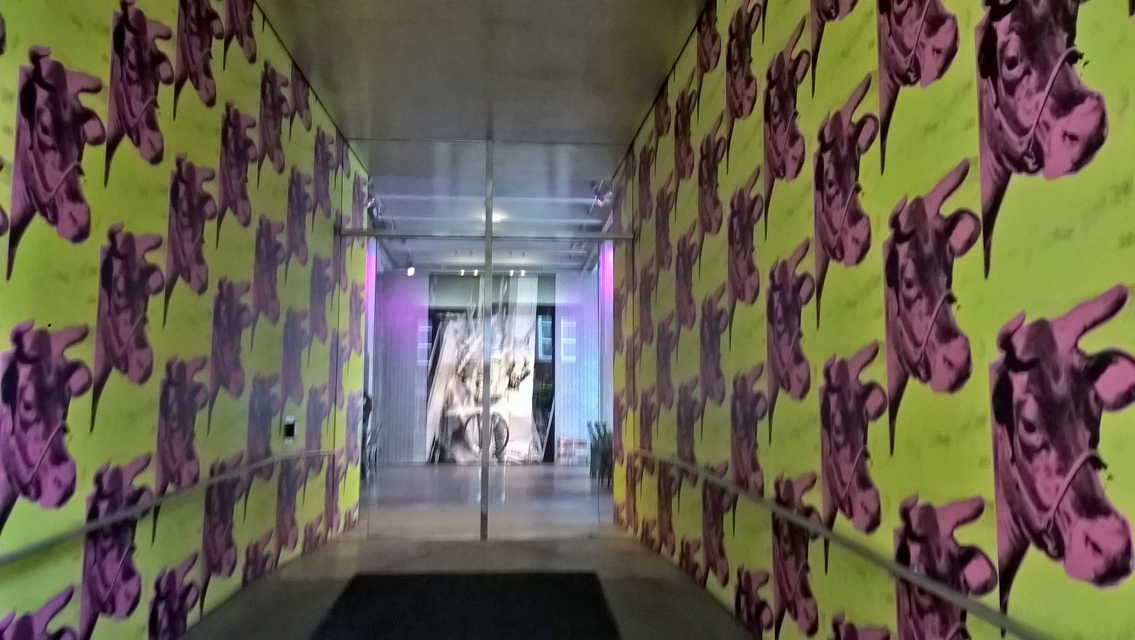 Visitors Are Greeted By Cow Wallpaper As They Enter - Andy Warhol Museum Entrance , HD Wallpaper & Backgrounds