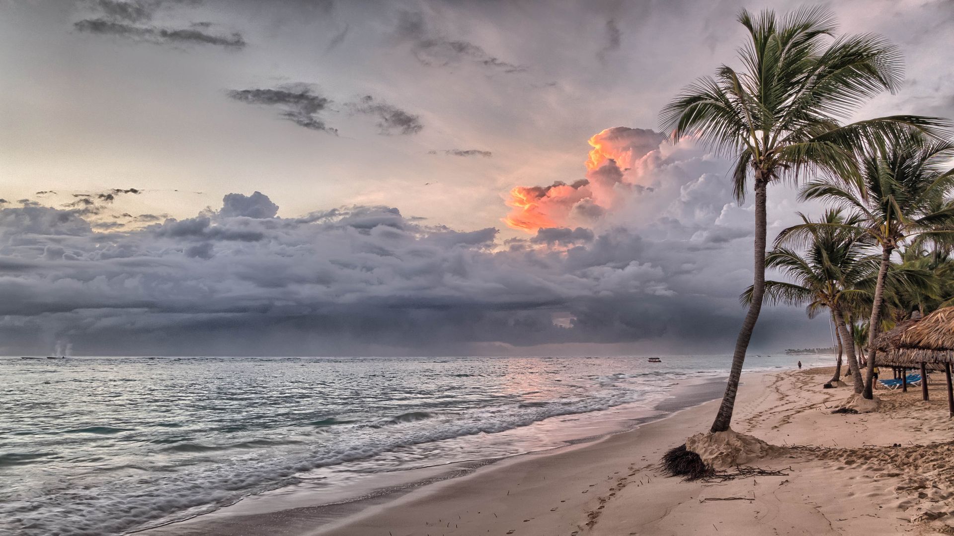 Beach And Dark Clouds Wallpaper - Dominican Republic Sunrise , HD Wallpaper & Backgrounds