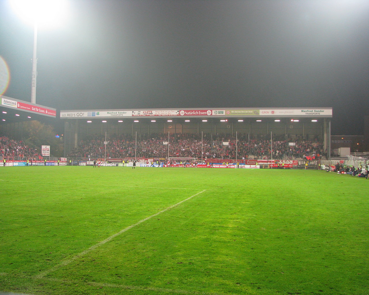 Georg Melches Stadion Osttribüne , HD Wallpaper & Backgrounds