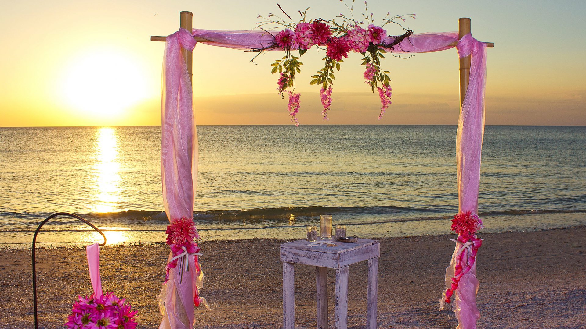 Romantic Beach Flowers Sunset Ocean Photography Pink - Wedding Background Full Hd , HD Wallpaper & Backgrounds