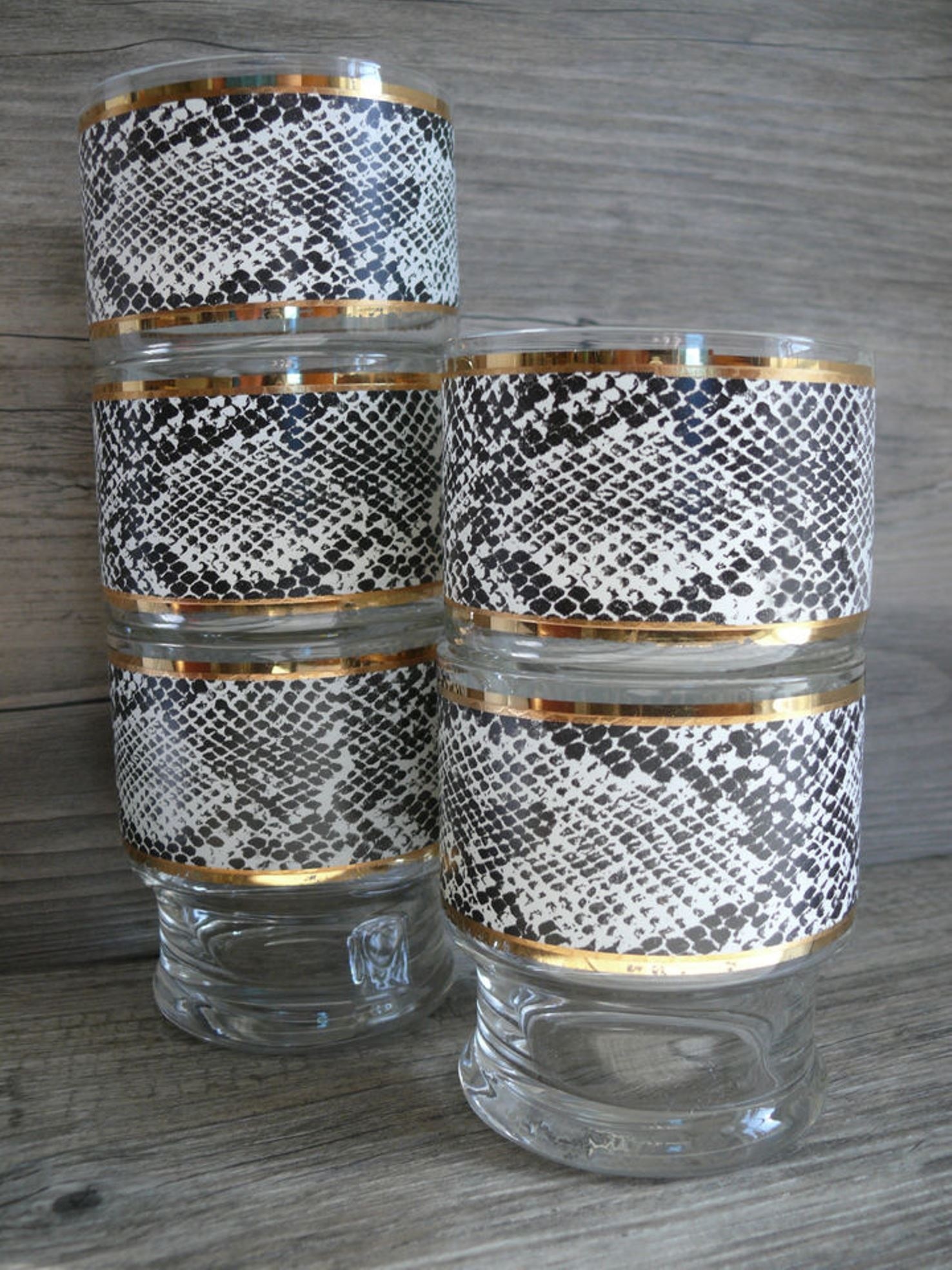 Gold Black And White Snake Skin Pattern Print Drinking - Design , HD Wallpaper & Backgrounds