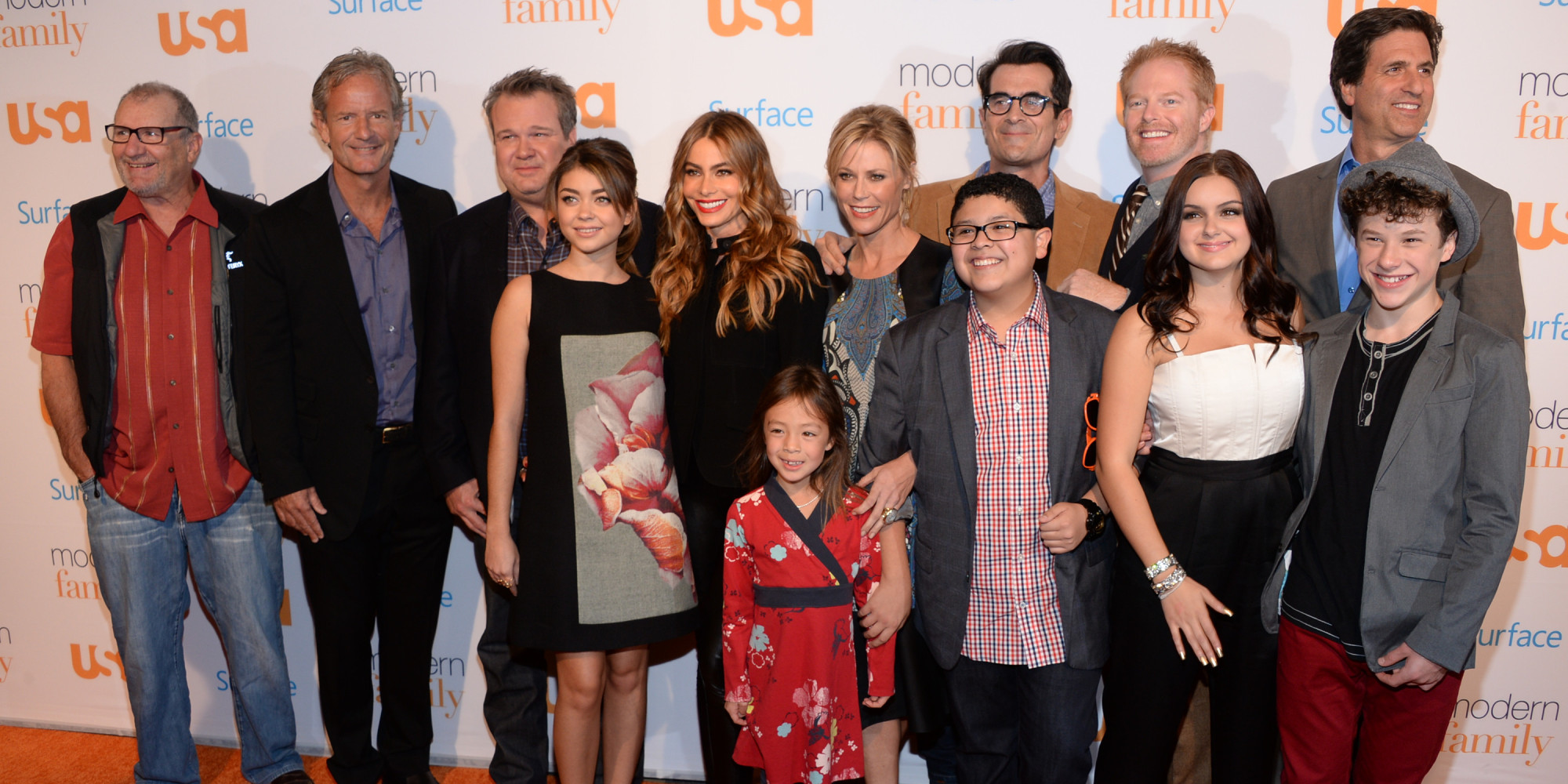 Modern Family Wallpapers Pc - Usa Network , HD Wallpaper & Backgrounds