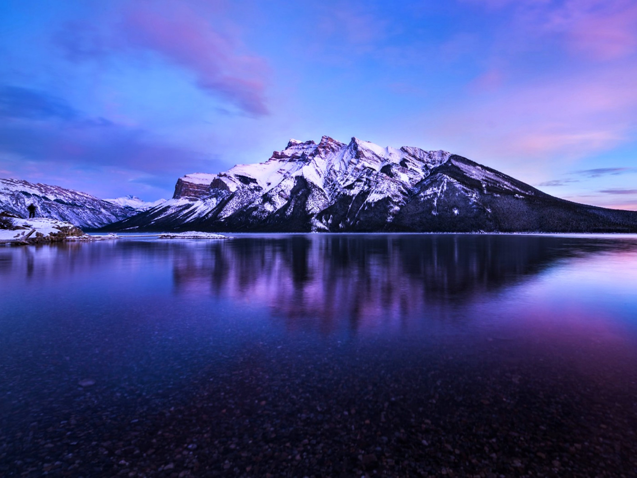 Dawn, Moraine Lake, Morning, Reflection, Lake Louise - Lake Minnewanka , HD Wallpaper & Backgrounds