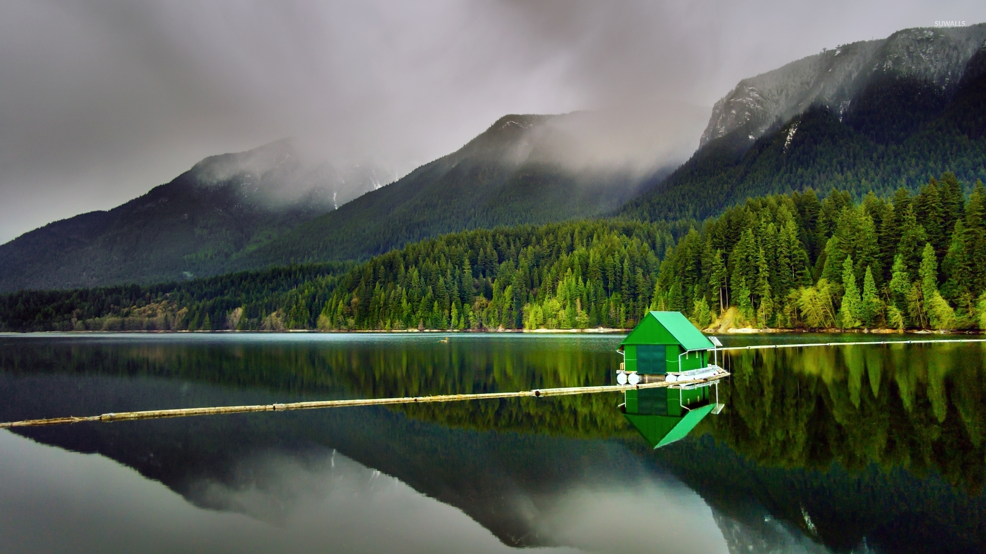 Green House On The Lake Wallpaper - Windows 10 Startup Backgrounds , HD Wallpaper & Backgrounds