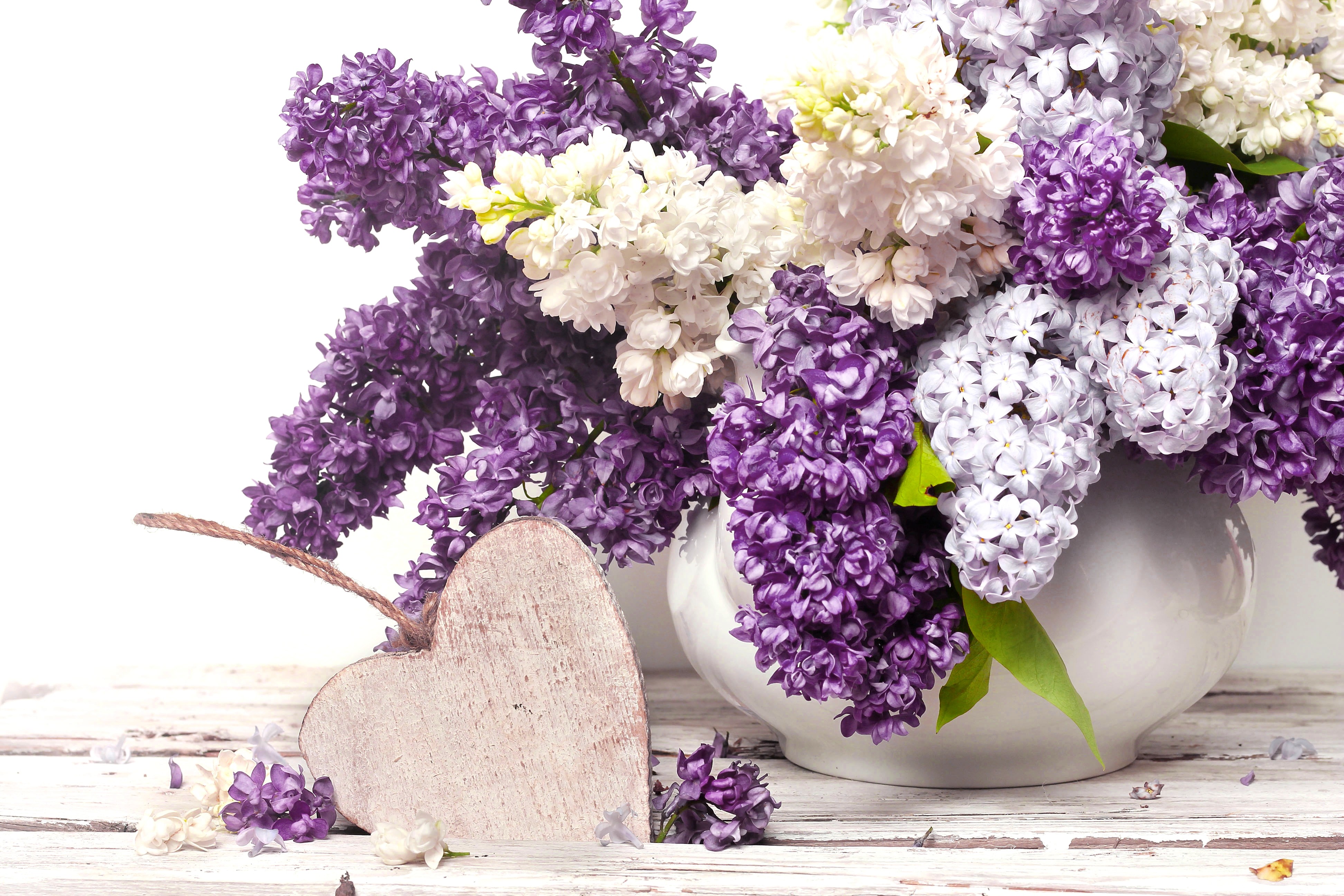Flowers Lilac Love Lilacs Bouquet Vase Heart Flower - Wünsche Allen Mamas Einen Schönen Muttertag , HD Wallpaper & Backgrounds