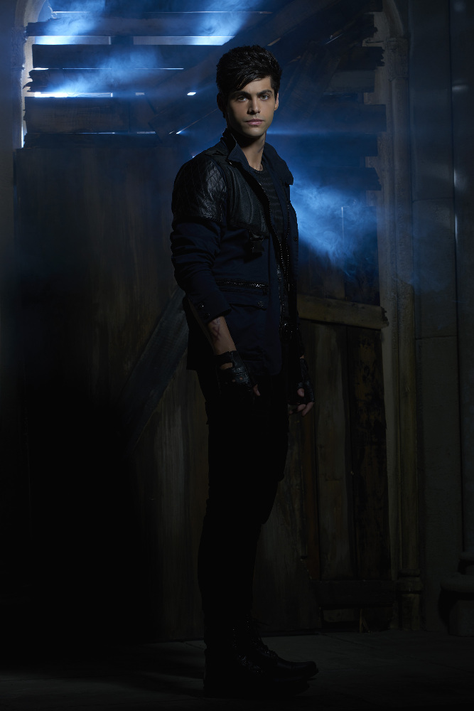 Matthew Daddario Images Shadowhunters Hd Wallpaper - Shadowhunters Alec , HD Wallpaper & Backgrounds