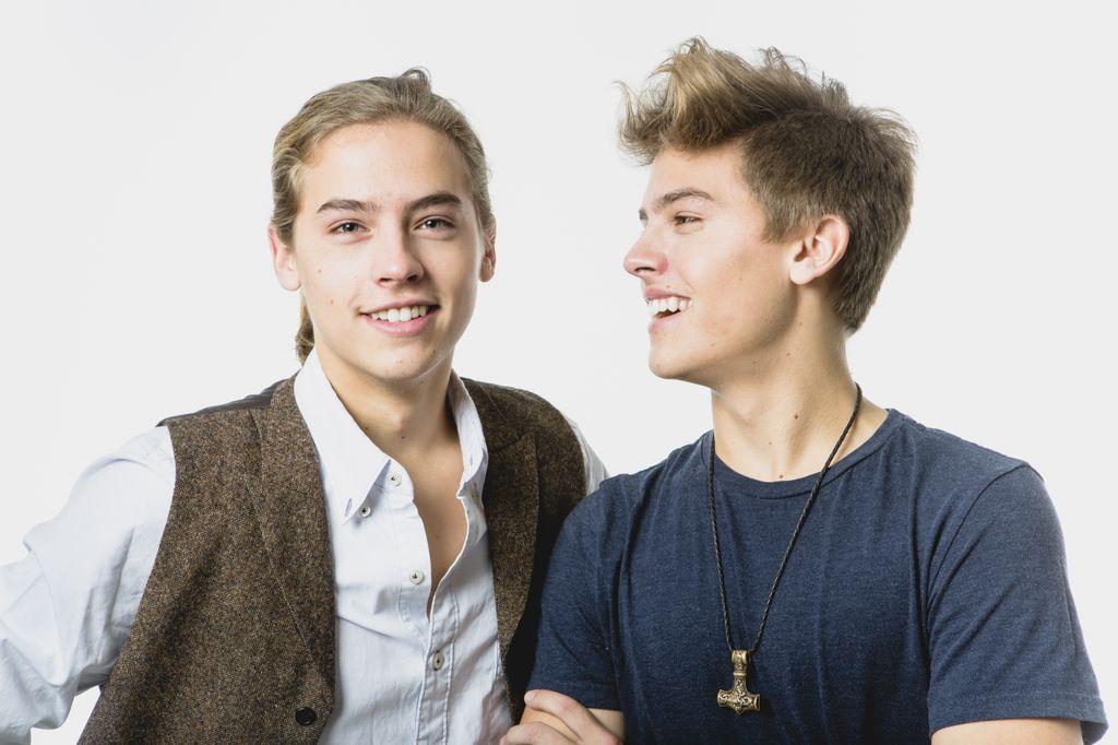 Dylan And Cole Sprouse - Cole Sprouse And Dylan Sprouse Photoshoot , HD Wallpaper & Backgrounds