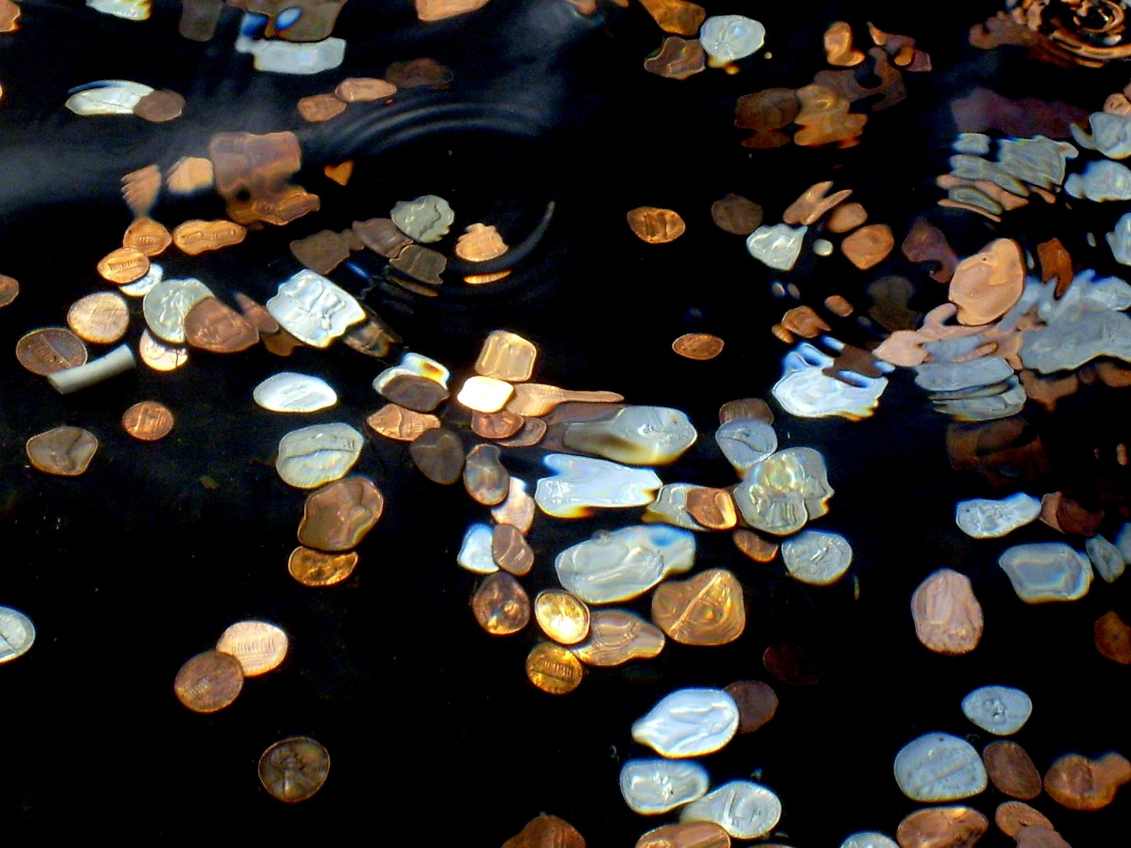 Users Who Have Seen This Wallpaper Have Also Seen - Throwing Coins In Rivers , HD Wallpaper & Backgrounds